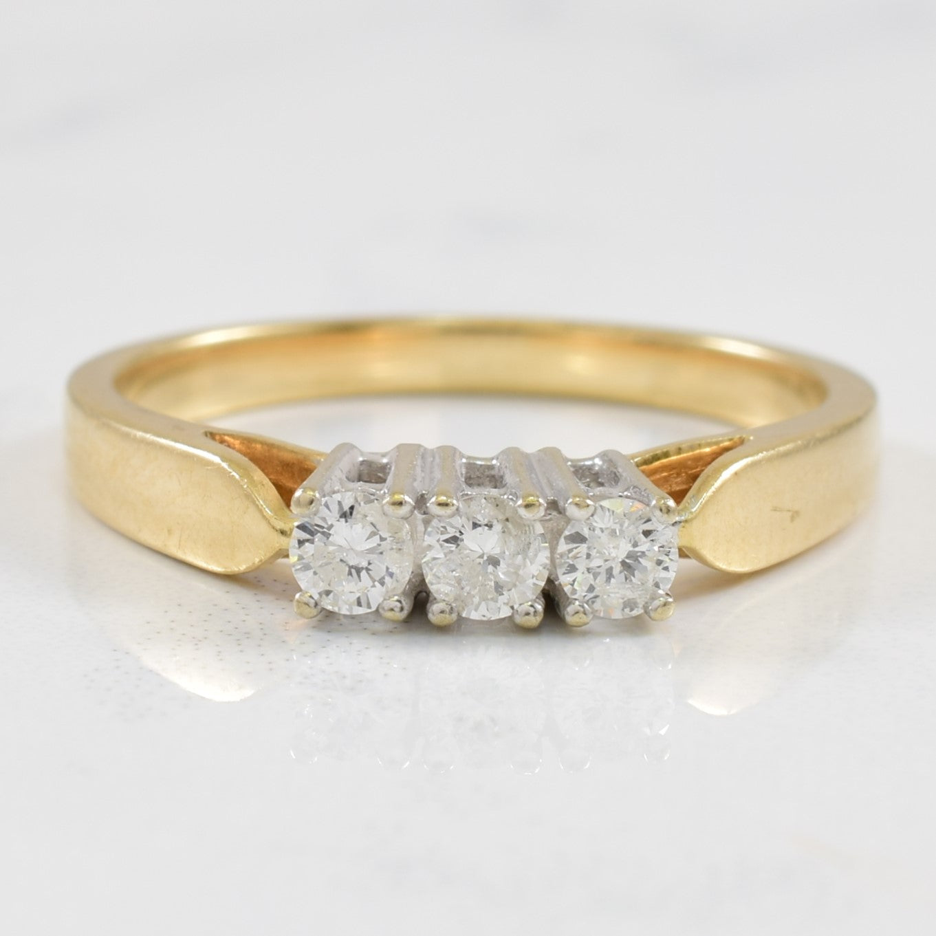 Three Stone Diamond Cathedral Ring | 0.21ctw | SZ 7 |