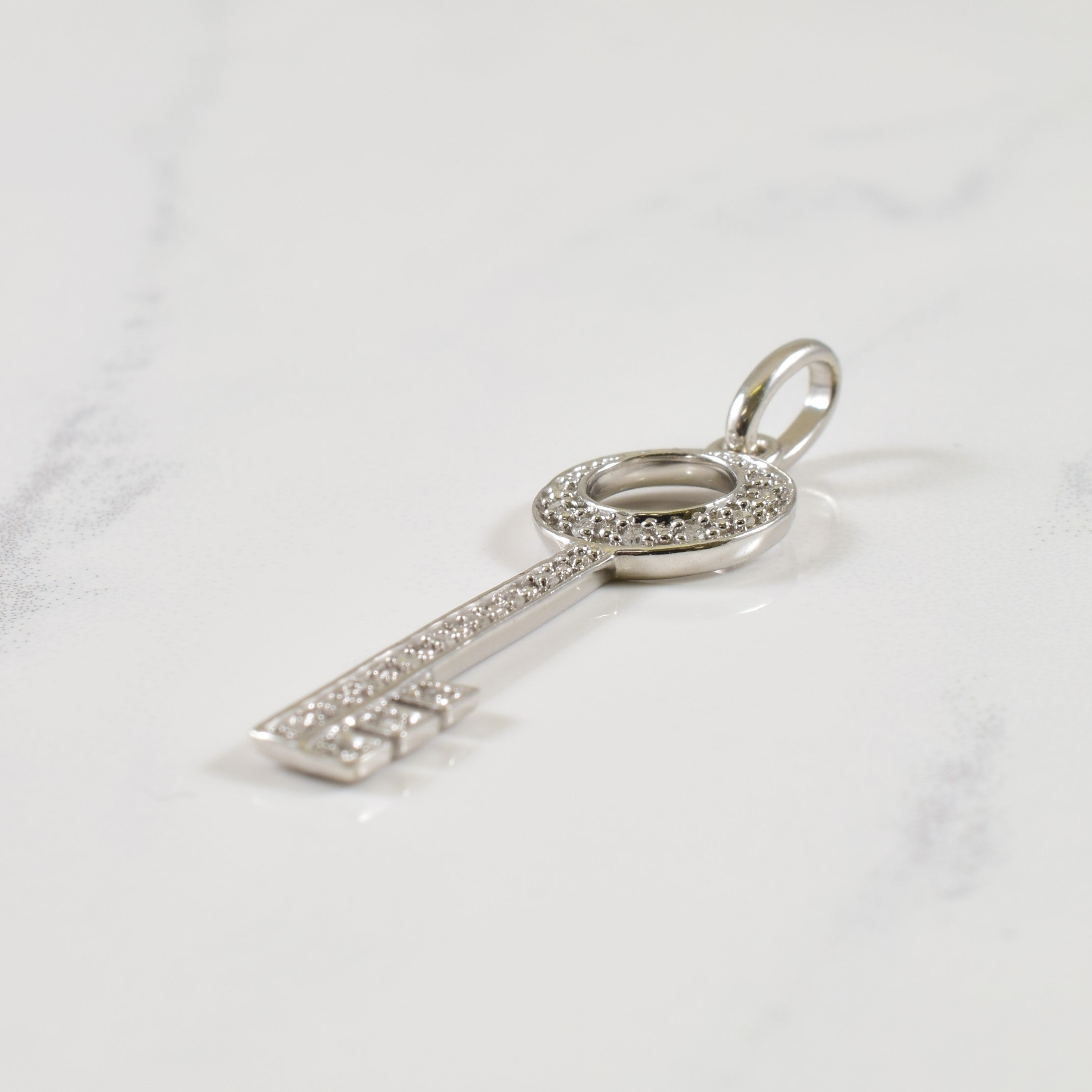 Diamond Key Pendant | 0.08ctw |