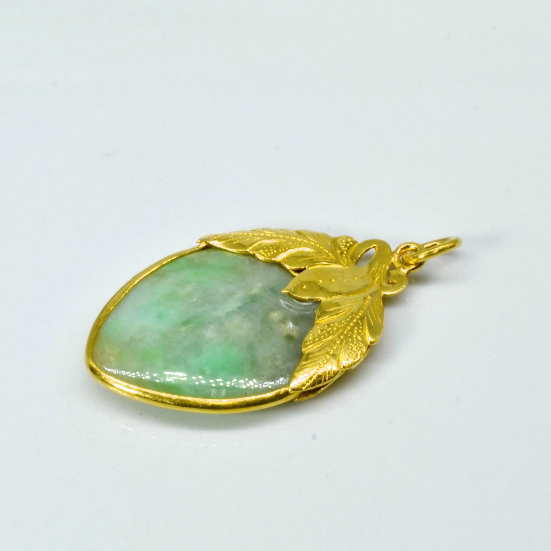 Jadeite Filigree Gold Pendant