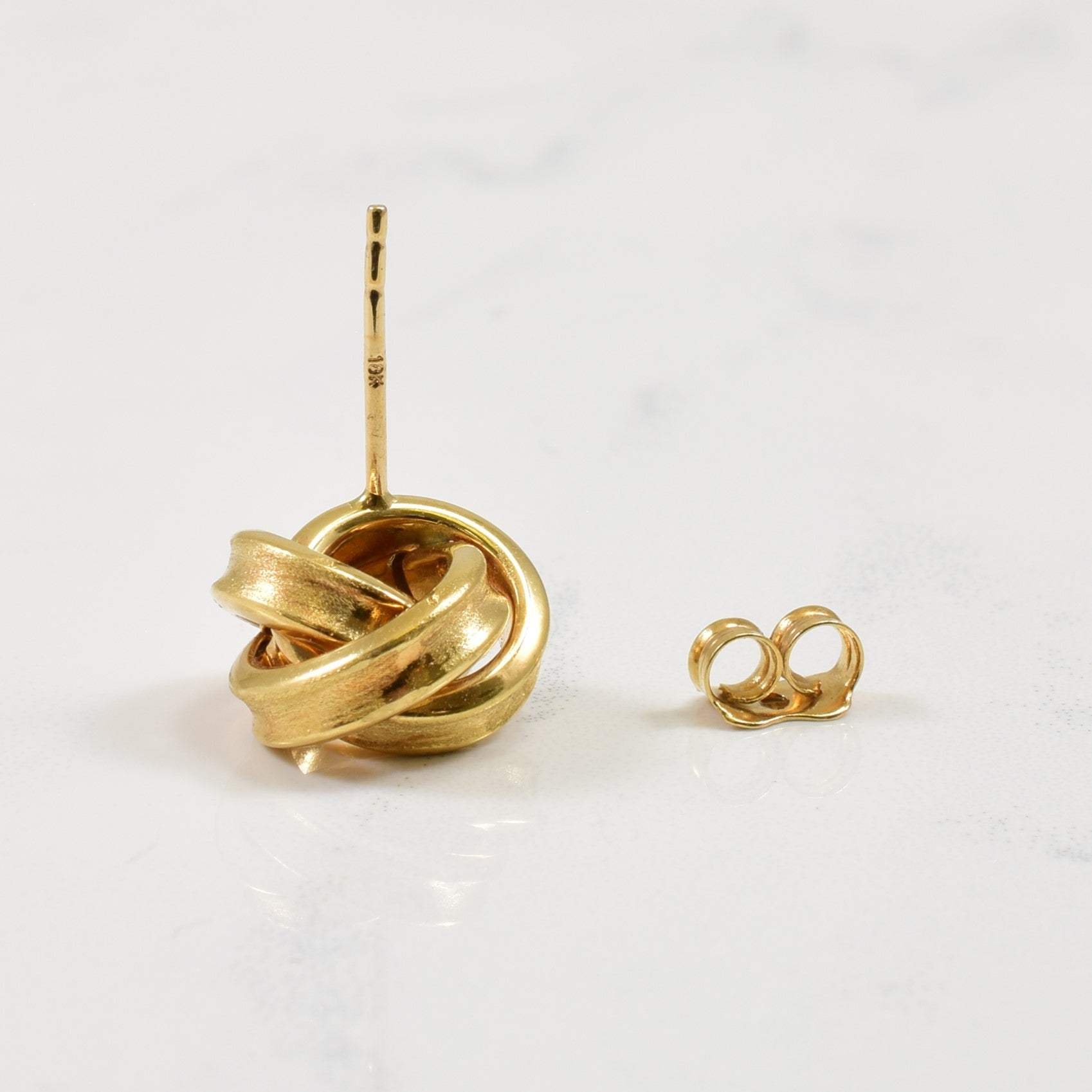 18k Yellow Gold Interlocking Circle Earrings