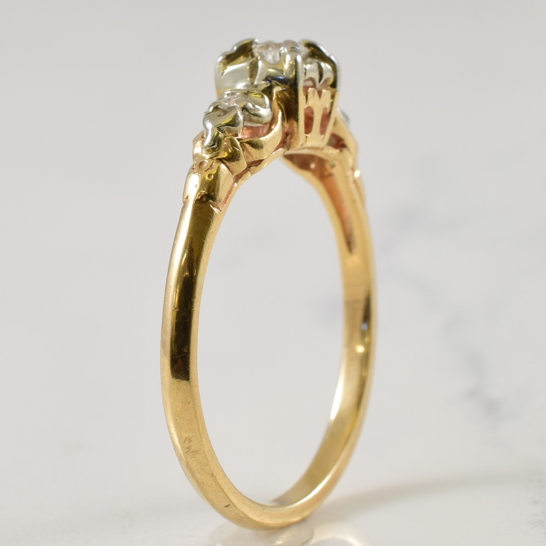 Illusion Set Three Stone Diamond Ring | 0.16ctw | SZ 8 |