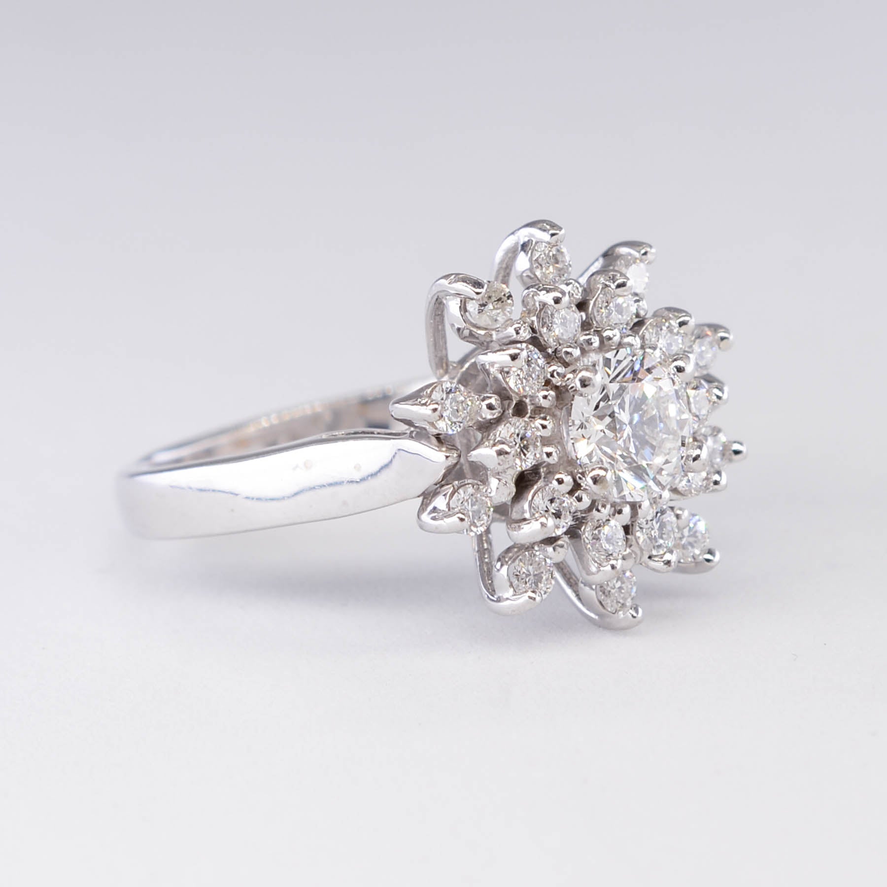 Cluster Set Diamond Burst Cocktail Ring | 0.95ctw | SZ 6.25 |