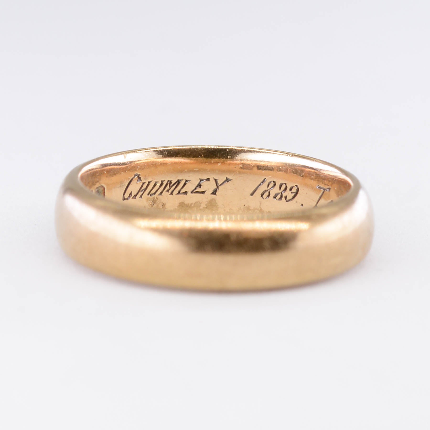 1889 engraved 18k Yellow Gold Band | SZ 6.5 |