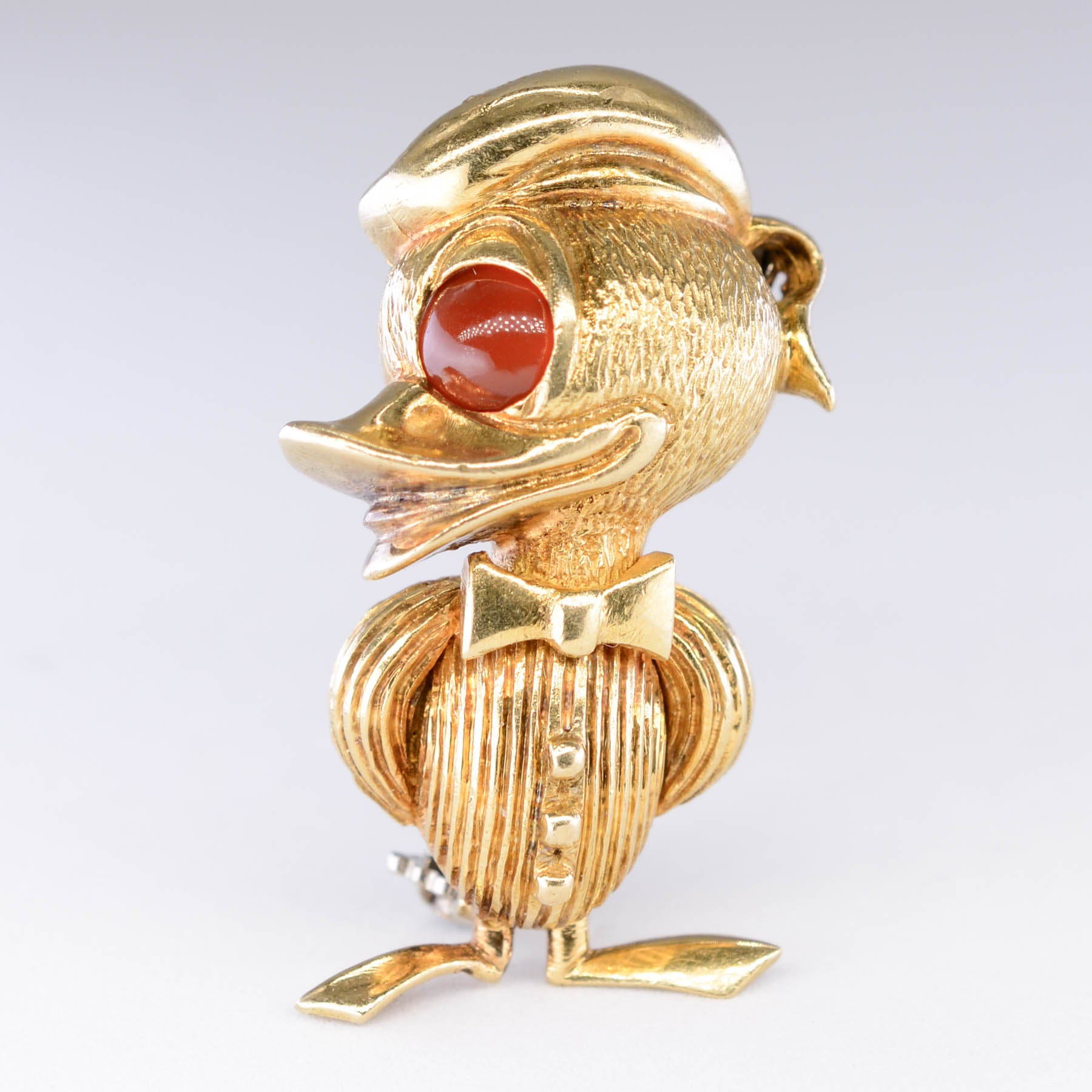 Vintage 18k Dapper Duck Carnelian Brooch | 0.65ct |