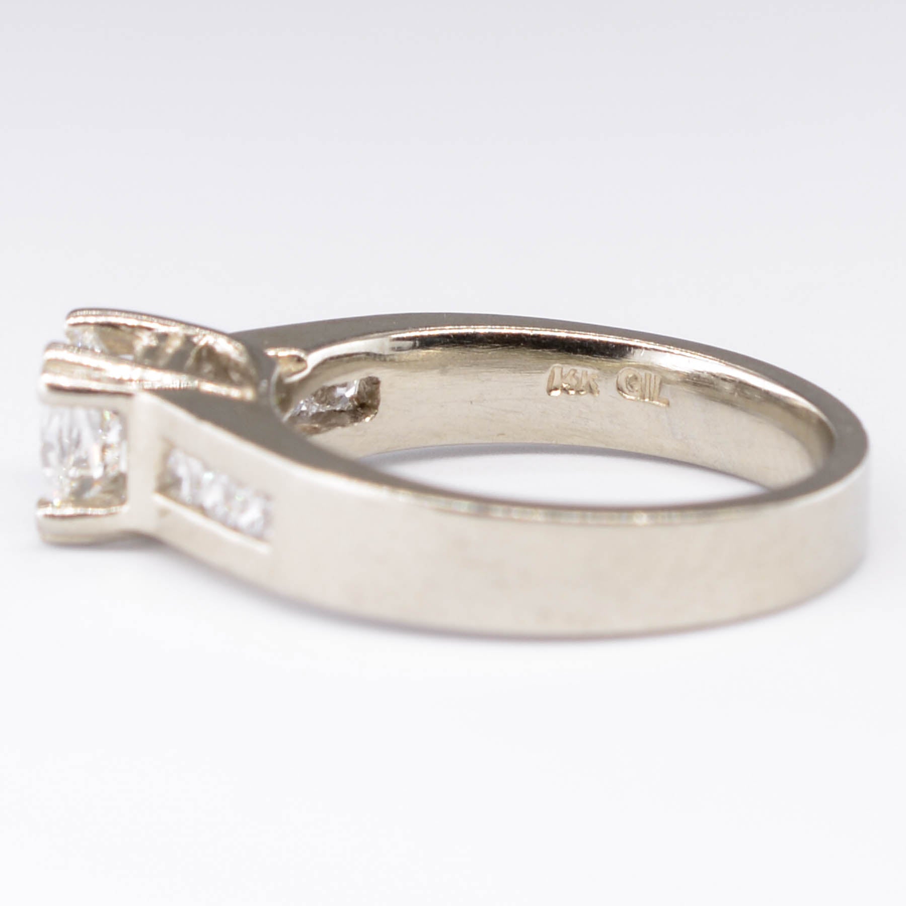 Bague de fiançailles en diamant canadien taille Flandres | 0,83 ct | Taille 6,25 |