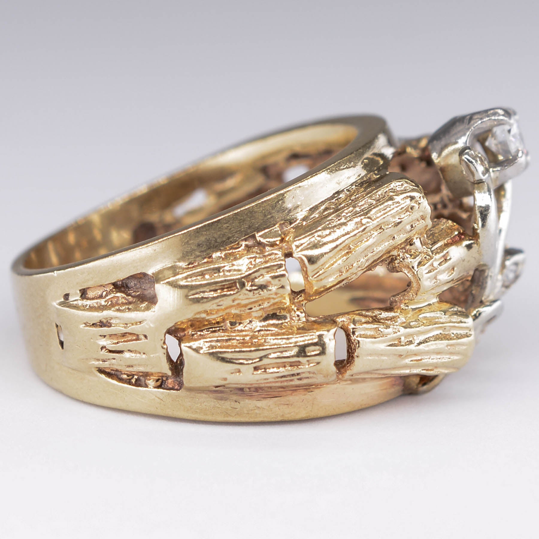 Flower and Log Diamond Garden Ring | 0.12ct | SZ 7 |