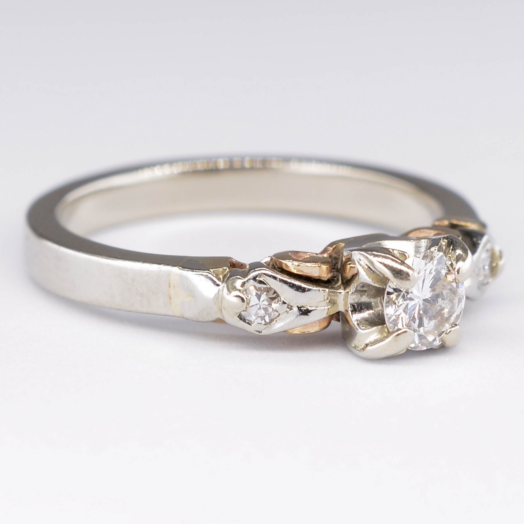 Two Toned Diamond Ring | 0.24ct | SZ 5.25 |