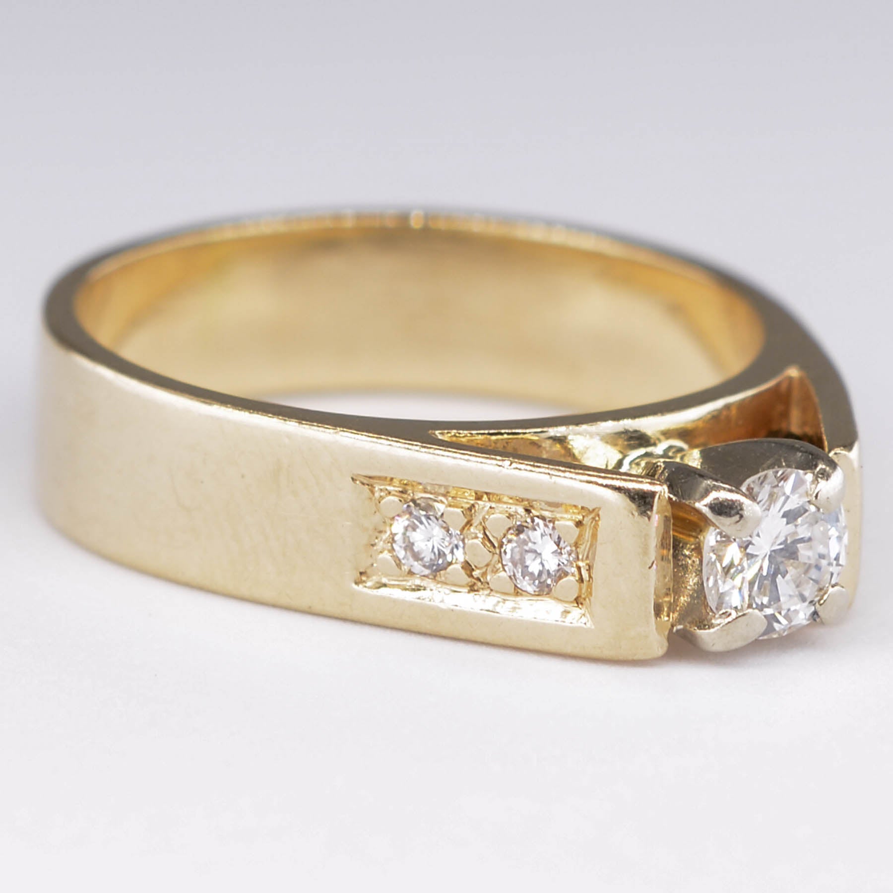 Five Stone Diamond Ring | 0.23ct | SZ 5.5 |