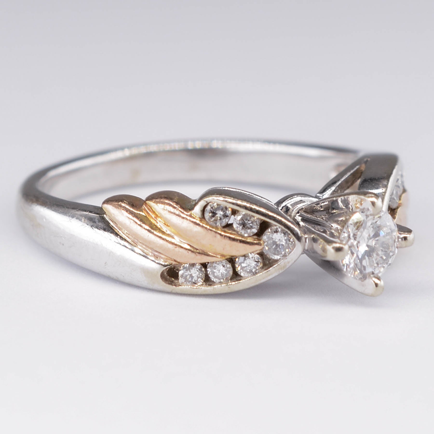 Two Toned Diamond Ring | 0.19ct | SZ 6.25 |