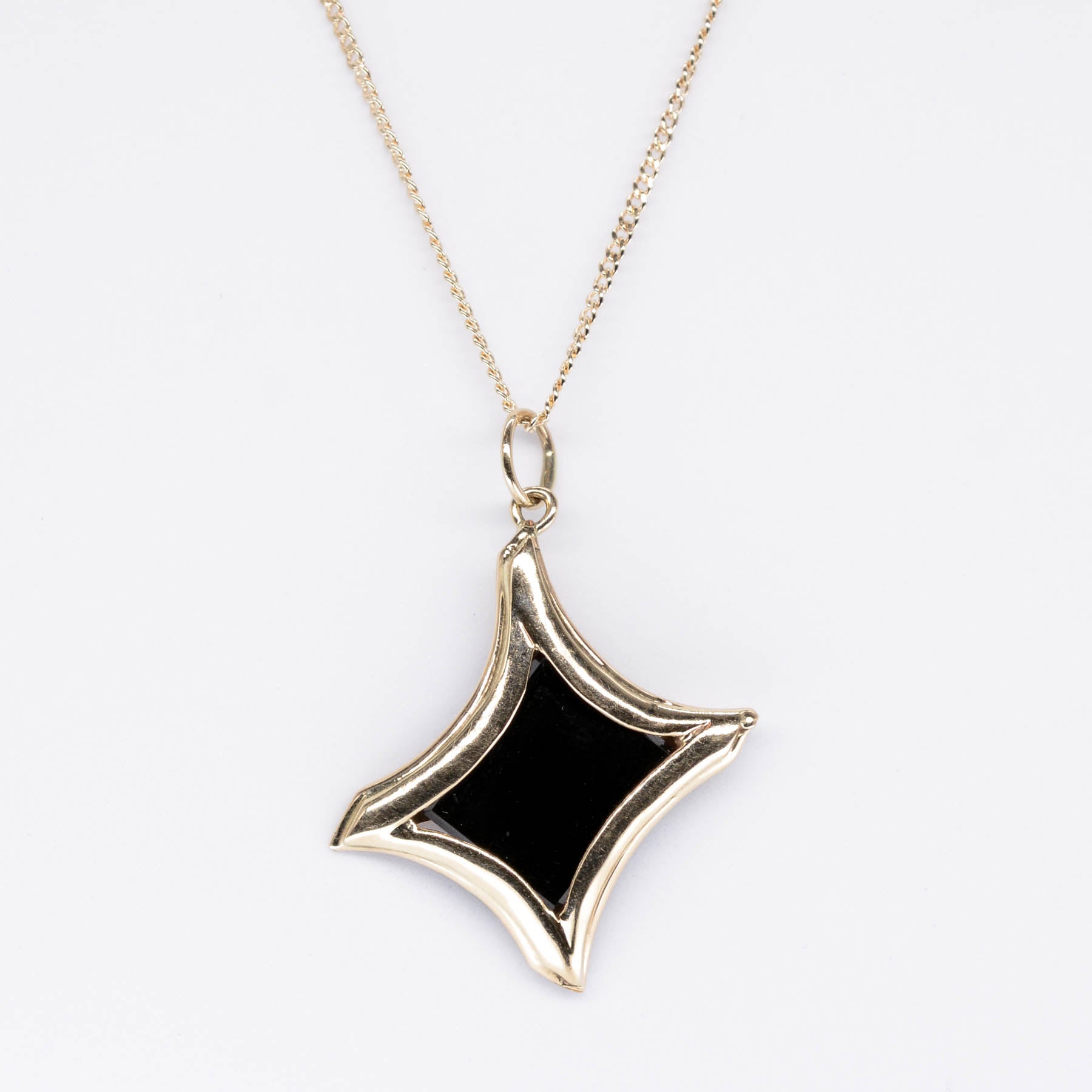 Onyx Pendant | 1.50ct |