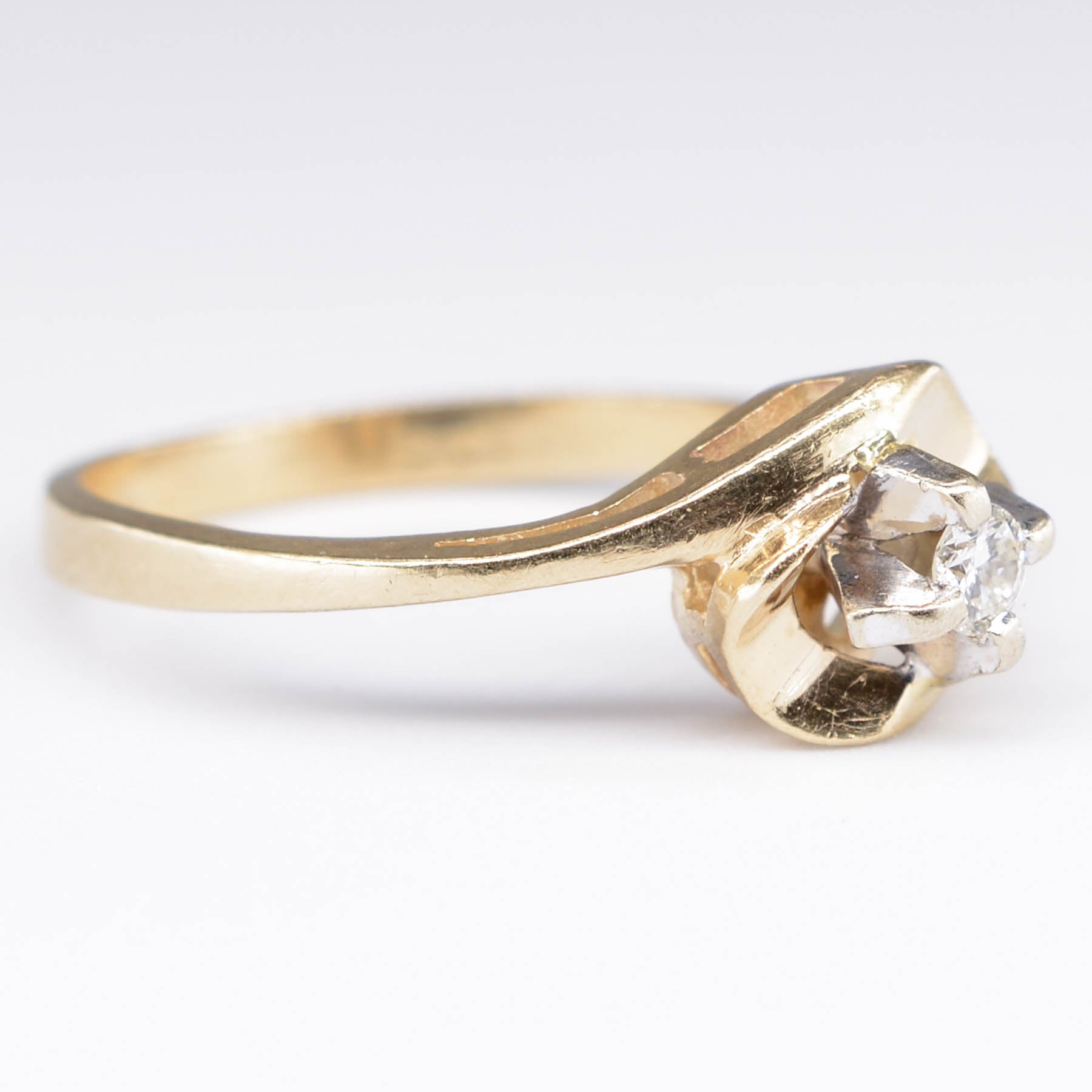 Solitaire Diamond Bypass 14k Ring | 0.06ct | SZ 5.75 |