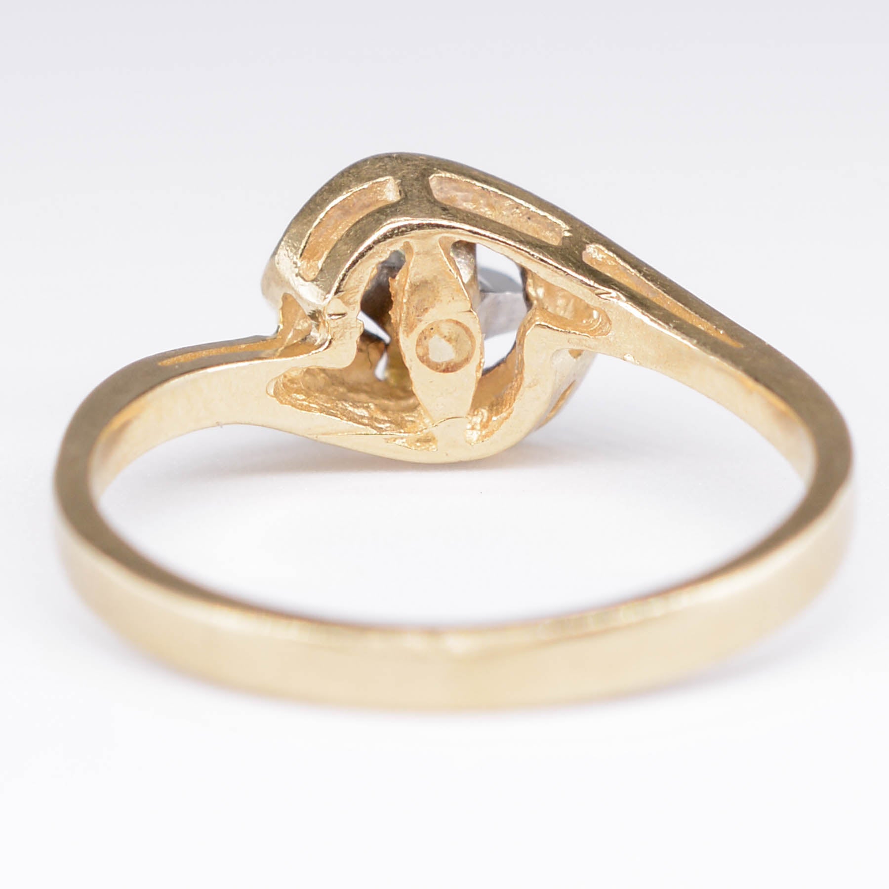 Solitaire Diamond Bypass 14k Ring | 0.06ct | SZ 5.75 |