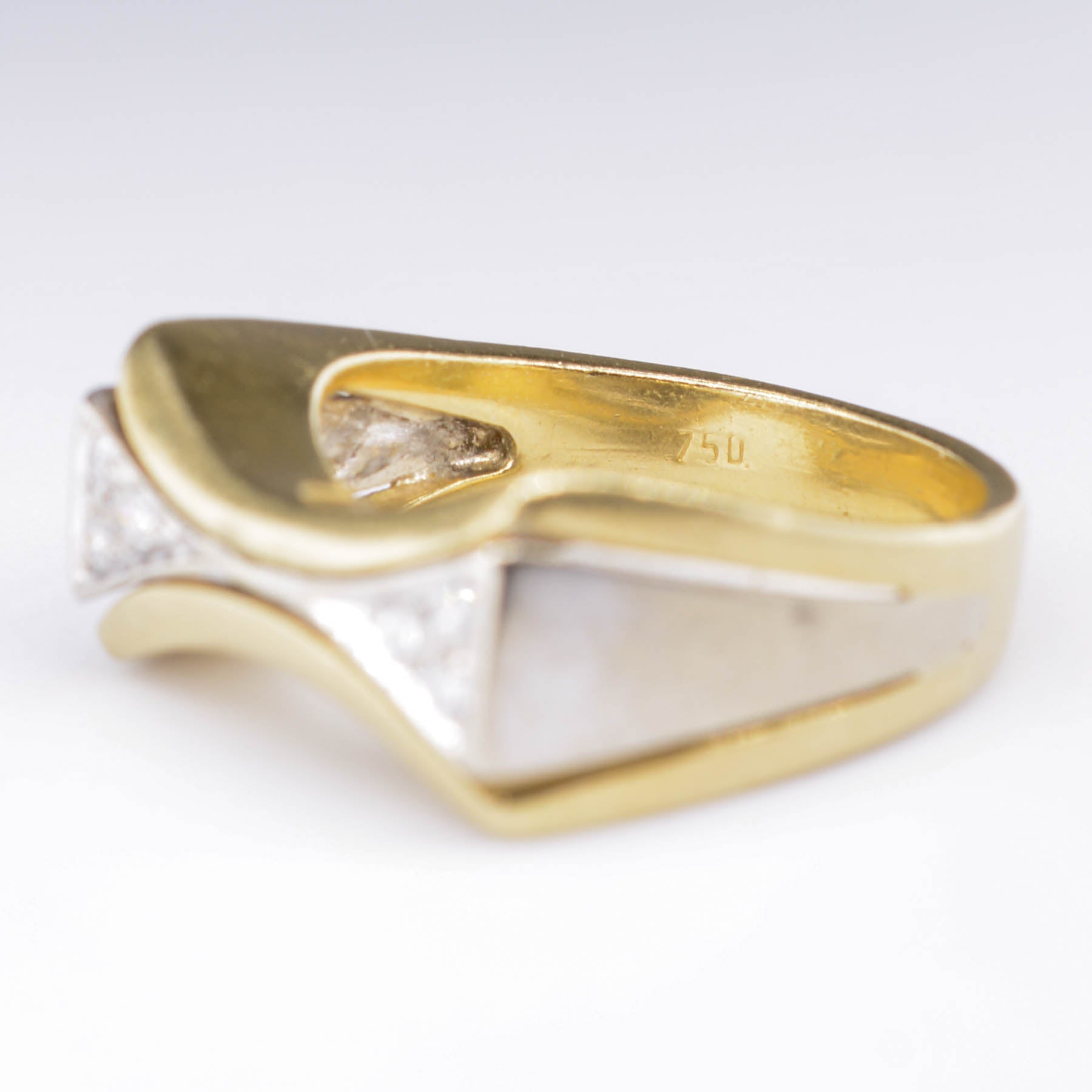 Abstract Two Tone Bowtie Diamond Ring | 0.09ctw | SZ 7.25 |