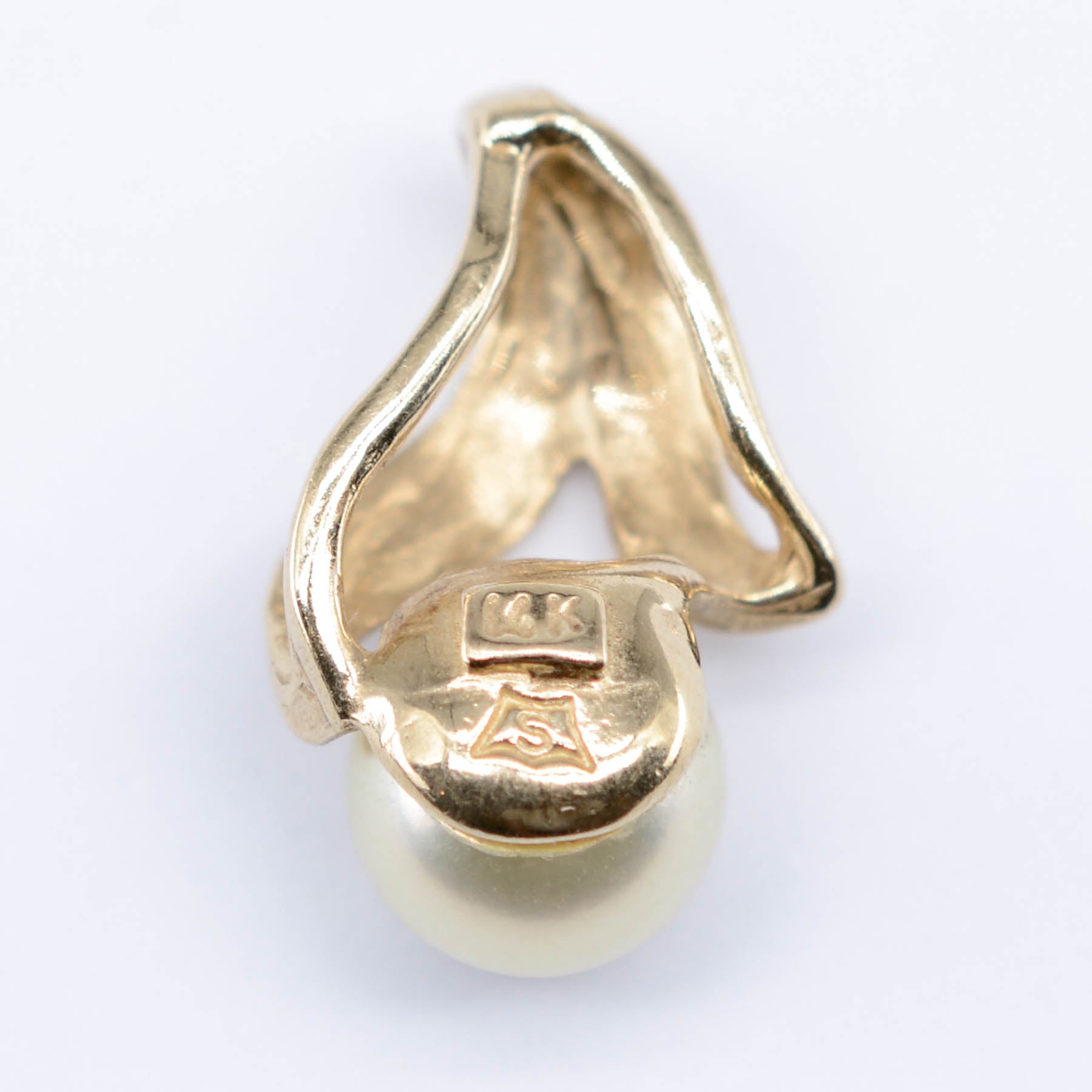 Pearl Pendant