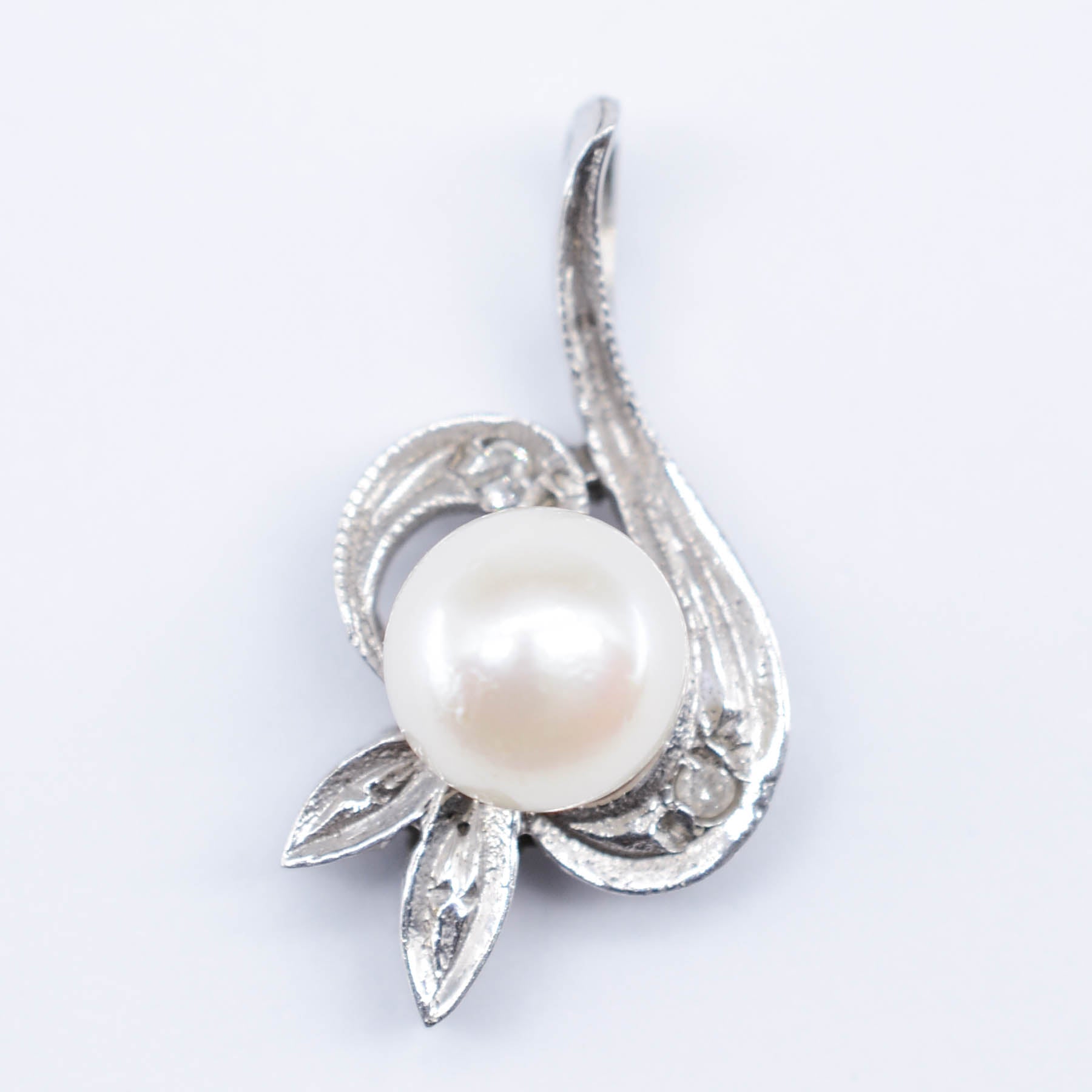 Pearl & Diamond Pendant | 0.01ctw |