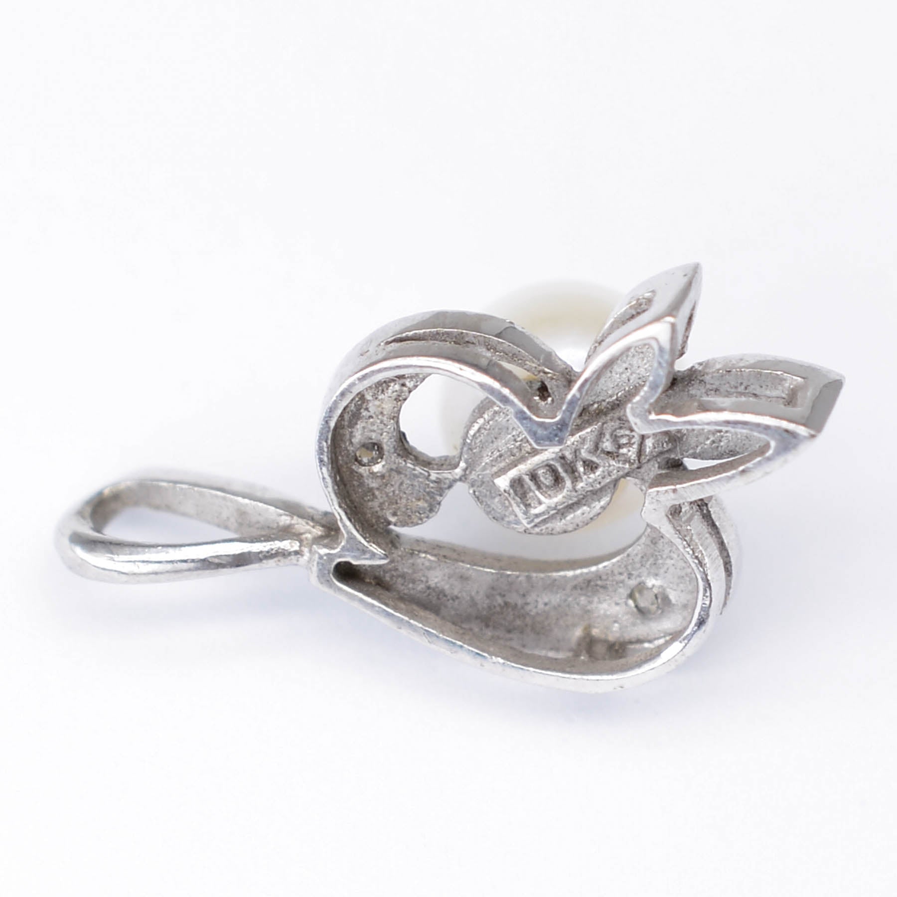 Pearl & Diamond Pendant | 0.01ctw |