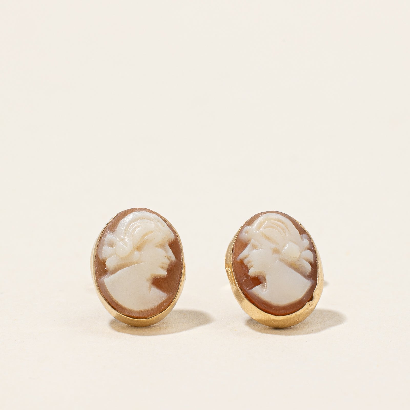 Seashell Cameo Portrait Earrings | 2.20ctw |