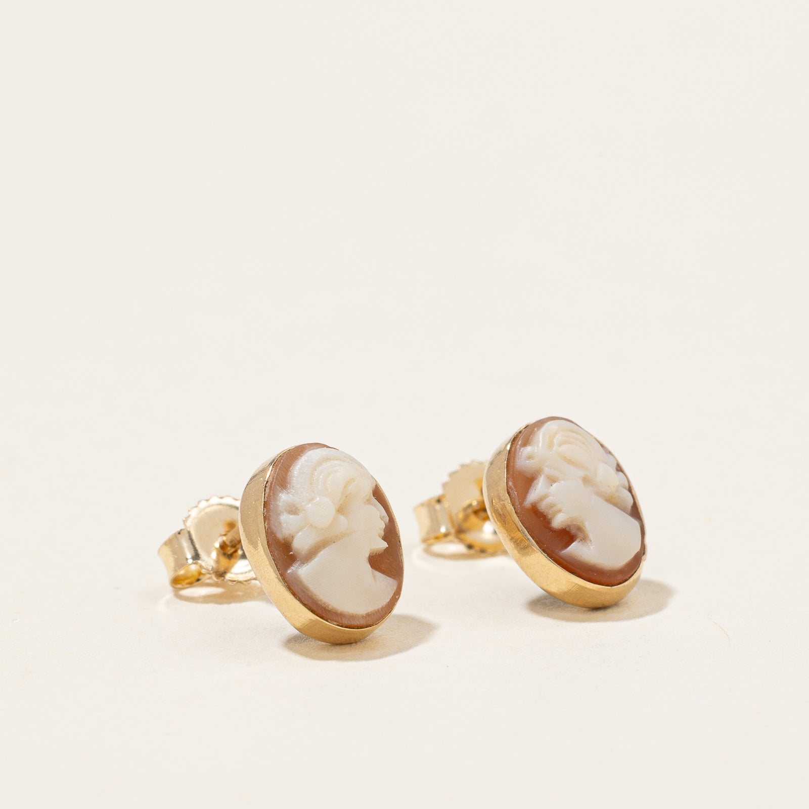 Seashell Cameo Portrait Earrings | 2.20ctw |