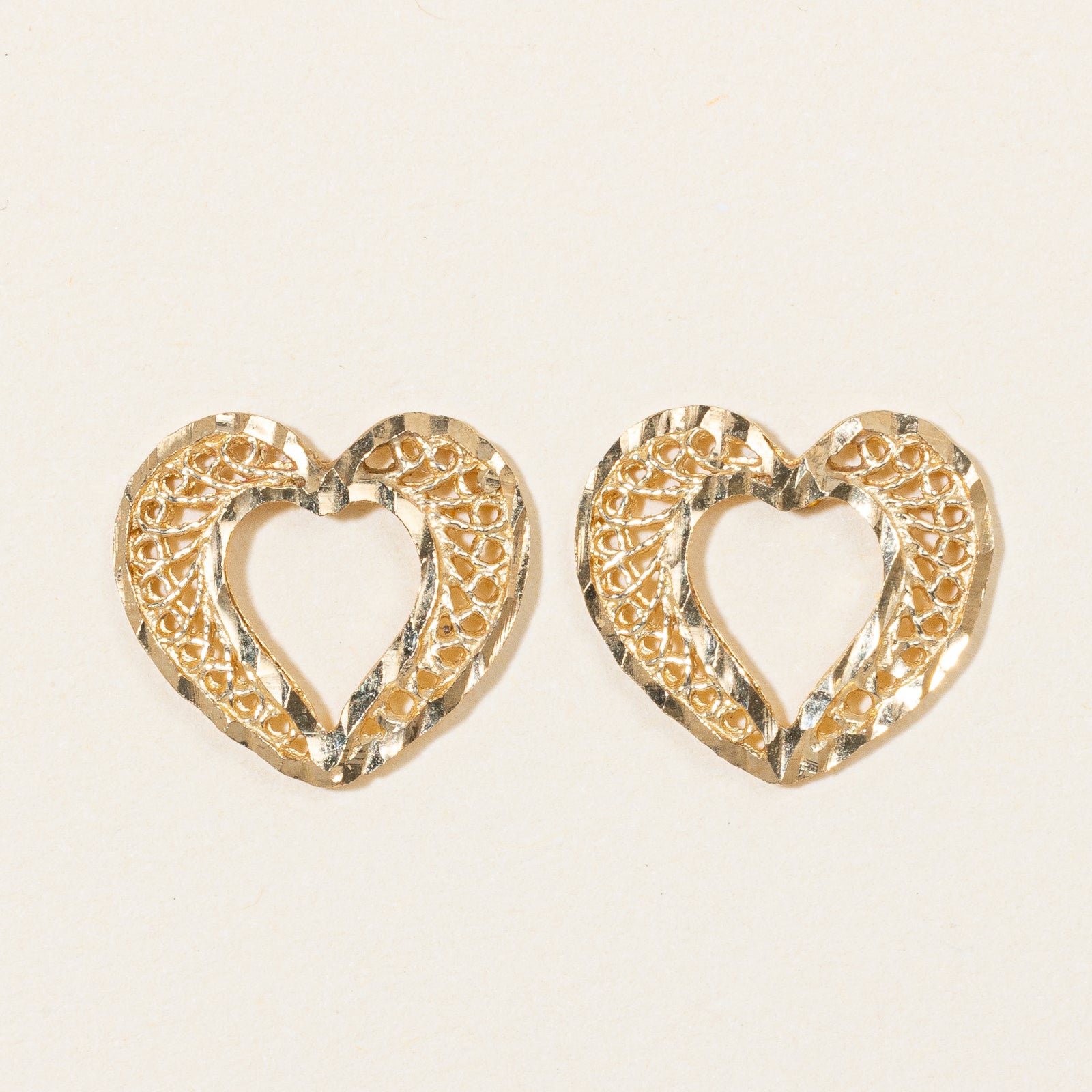 10k Yellow Gold Heart Earrings |