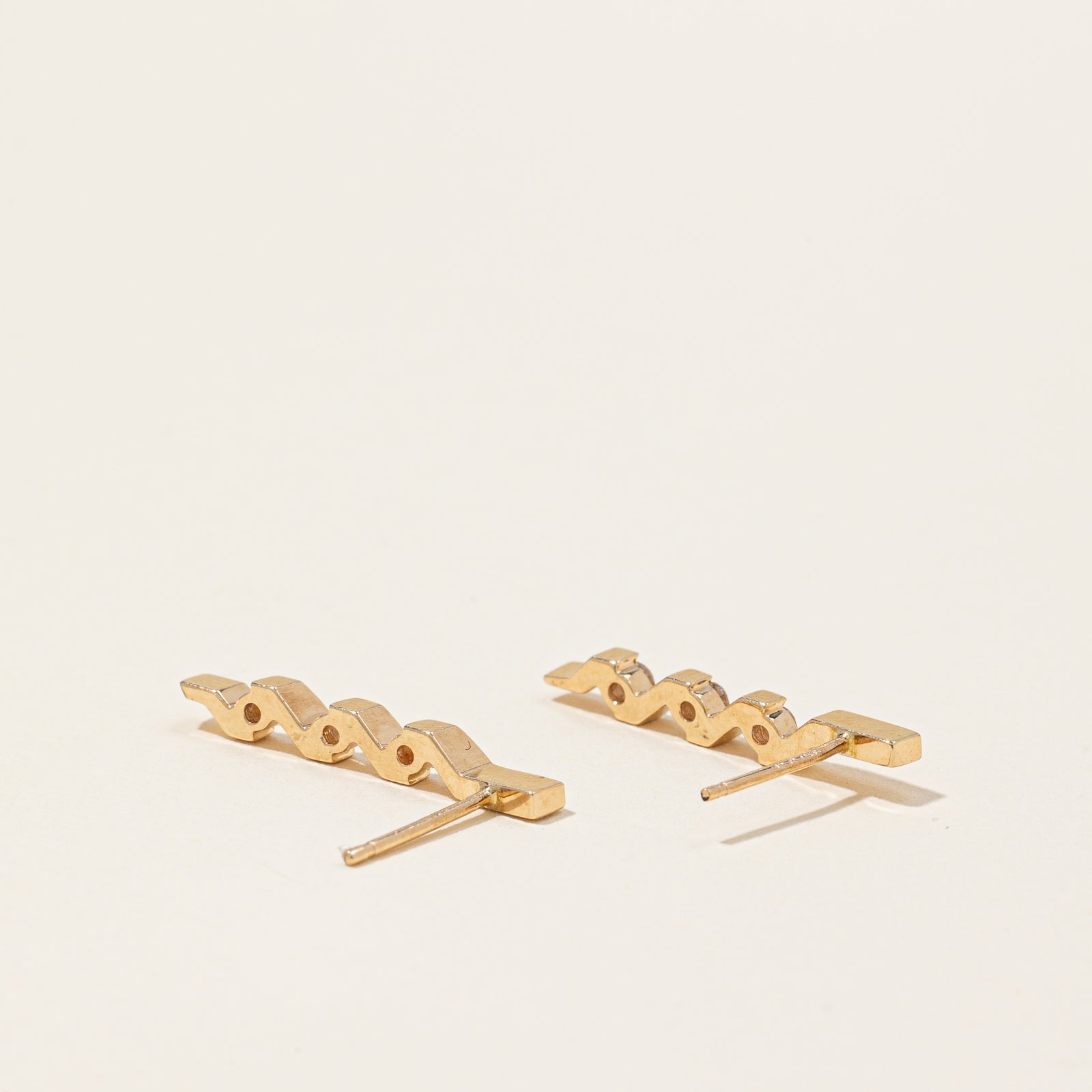 Diamond Drop Earrings | 0.15ctw |