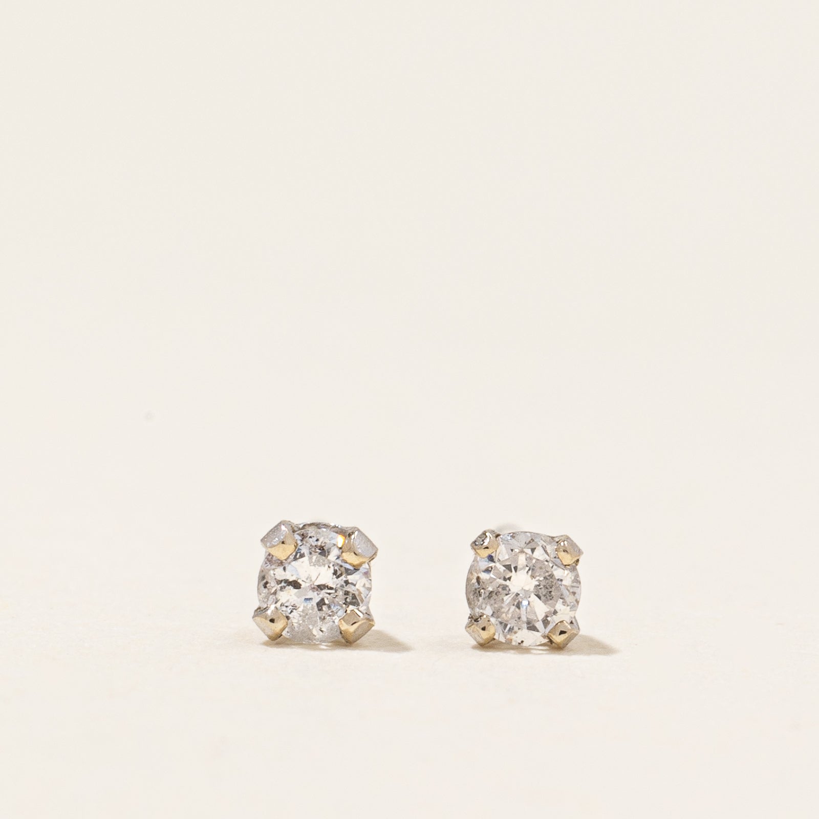 Diamond Stud Earrings | 0.08ctw |