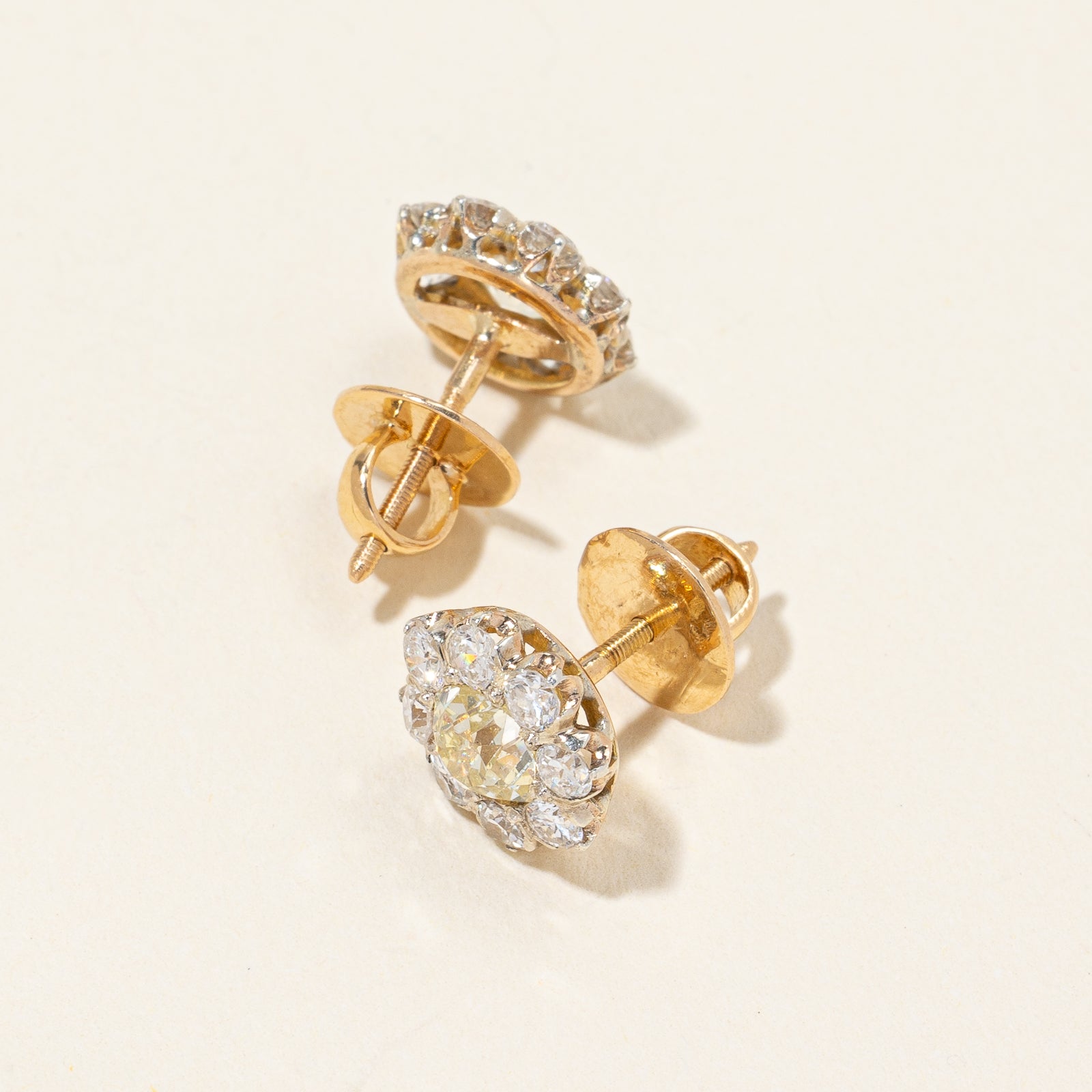Boucles d'oreilles puces à vis Diasy en diamant taille ancienne, style édouardien vintage | 2,20 ct VS2/SI1 M/N |