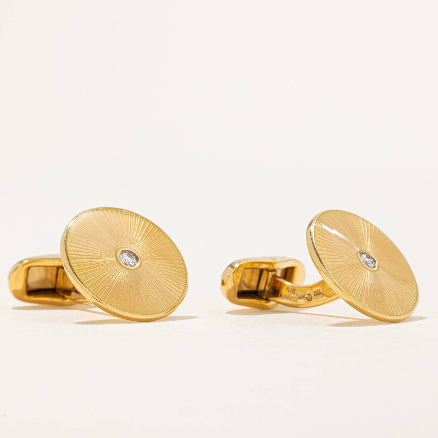 'Fabergé' 18K Diamond Disc Cufflinks | 0.10ctw
