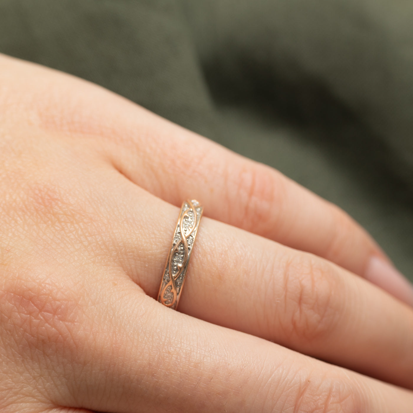 Semi Eternity Diamond Cross Over Design Band | SZ 7