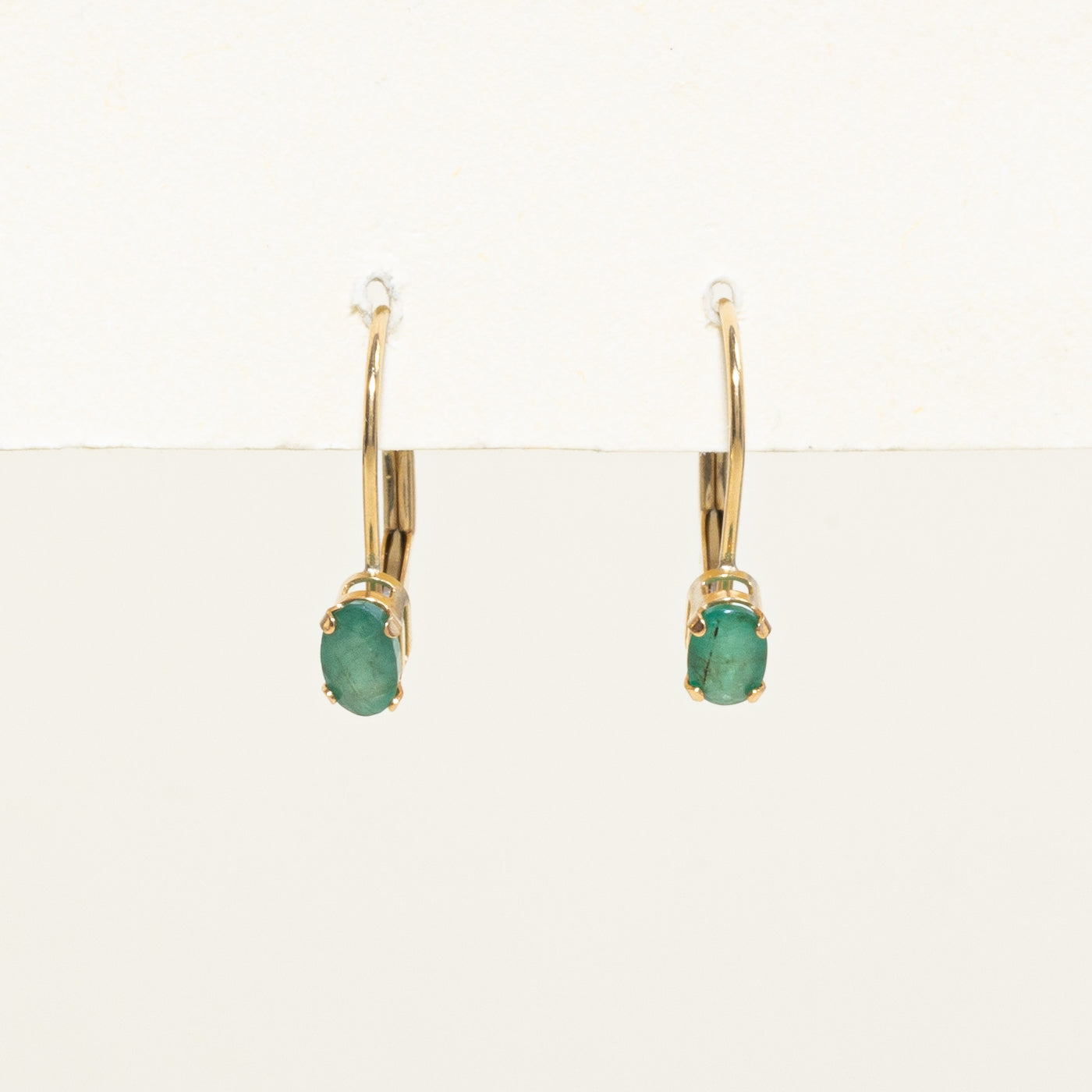 Boucles d'oreilles pendantes à fermoir à levier émeraude