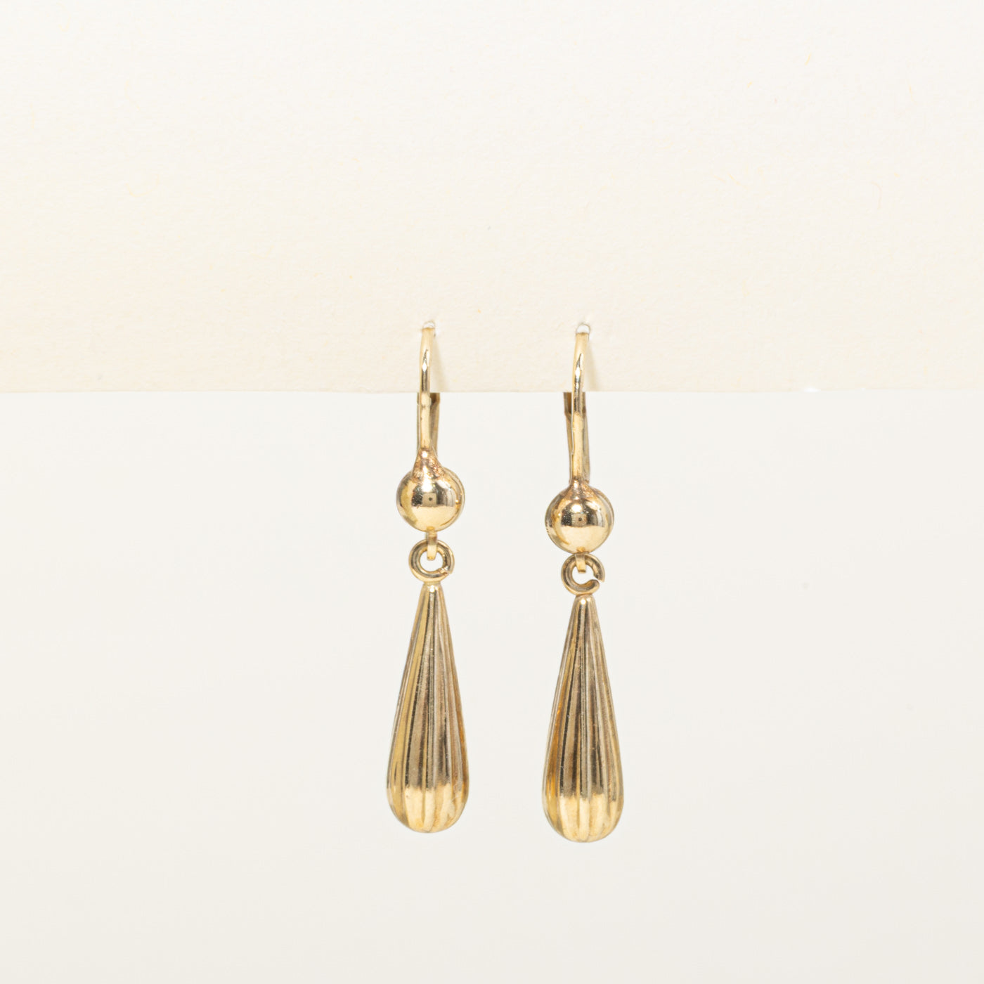 10k Yellow Gold Grooved Drop Earrings