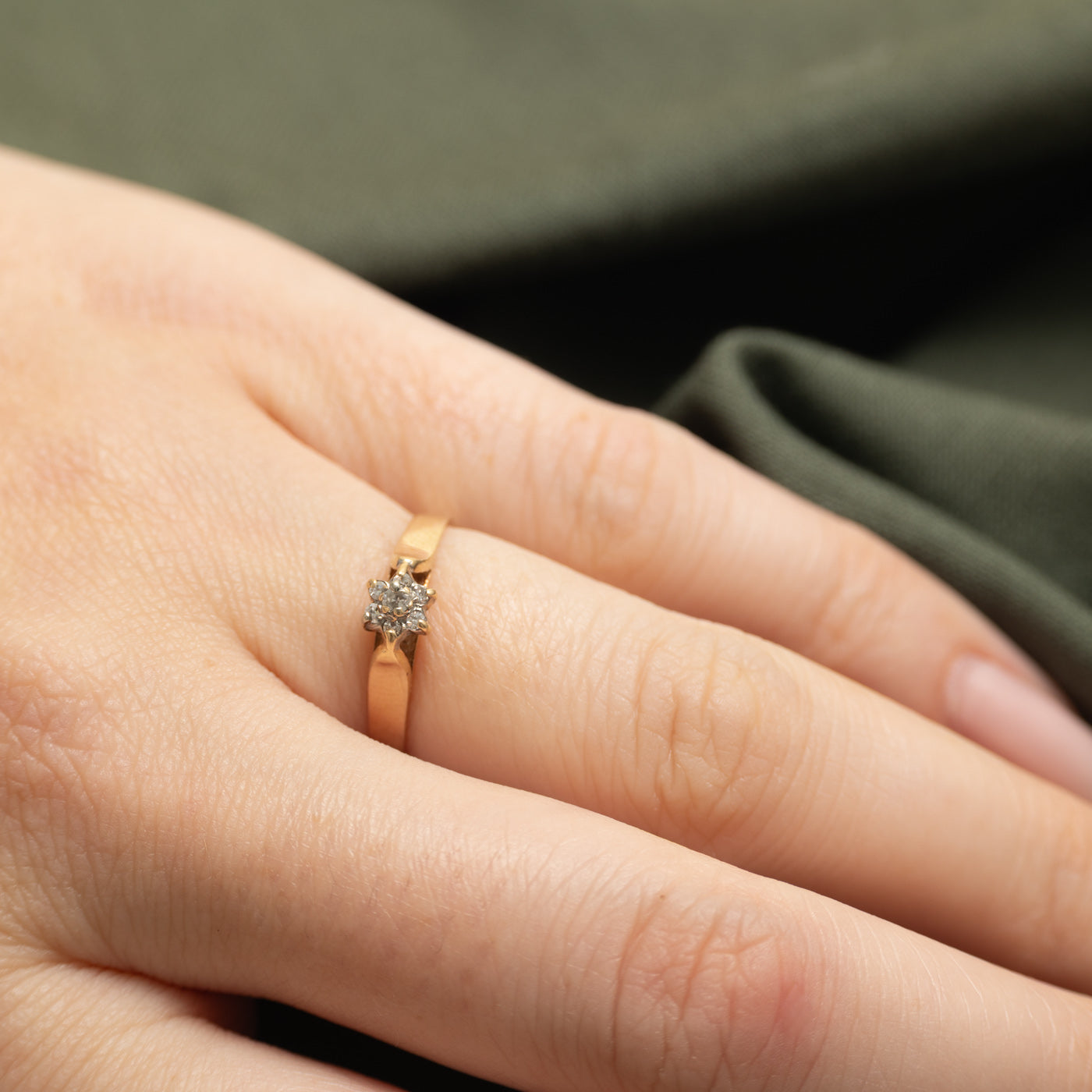 Yellow Gold Diamond Petal Cluster Ring | SZ 5.5