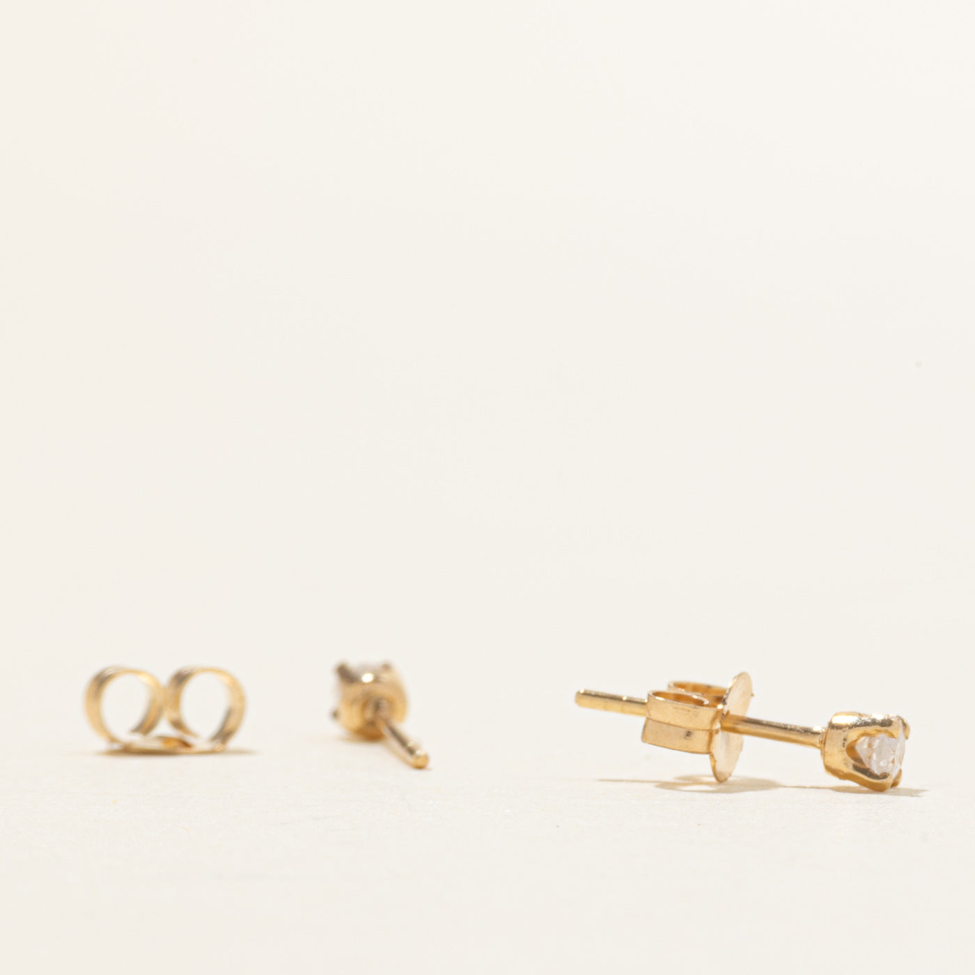 Boucles d'oreilles solitaire en diamant