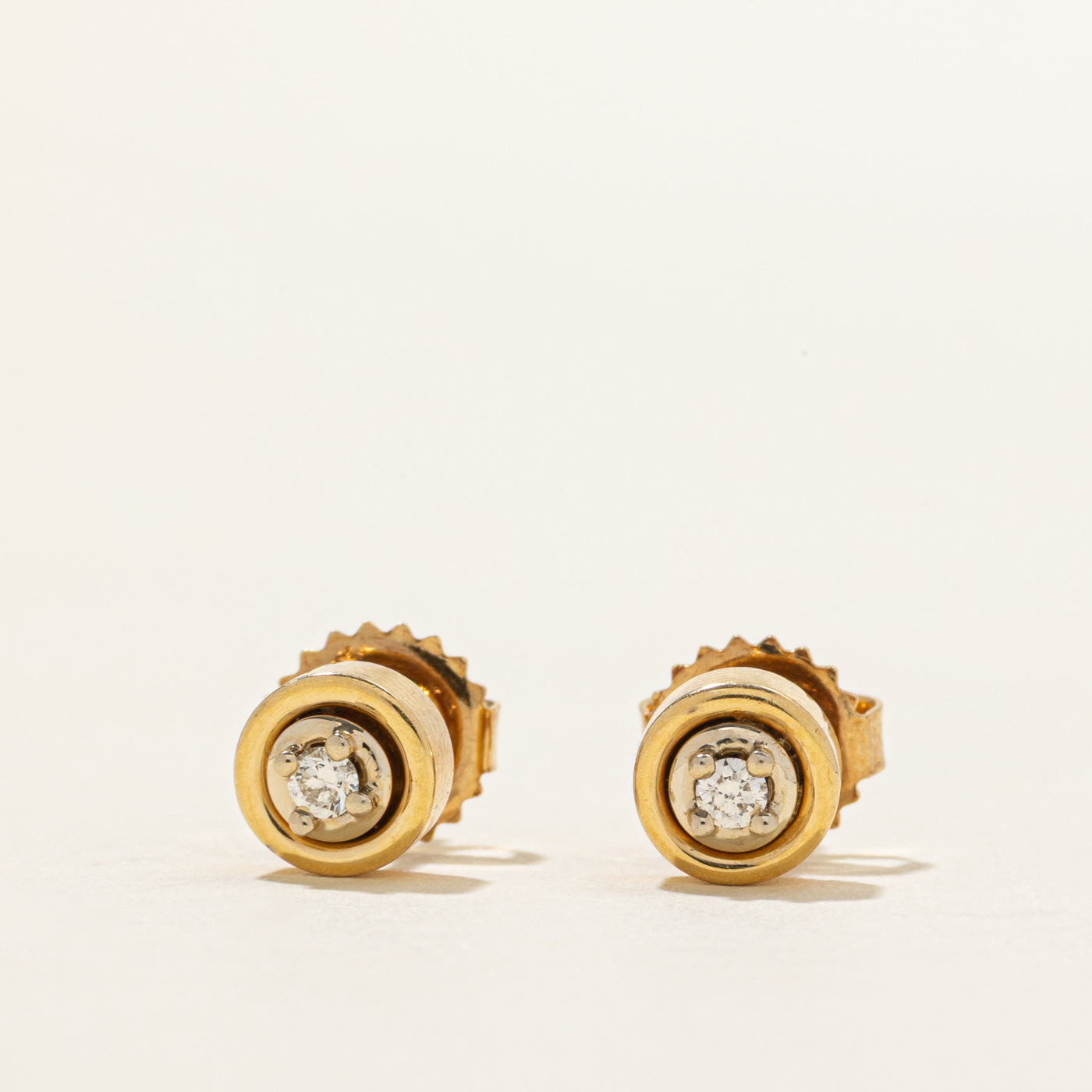 18k Diamond Circle Stud Earrings