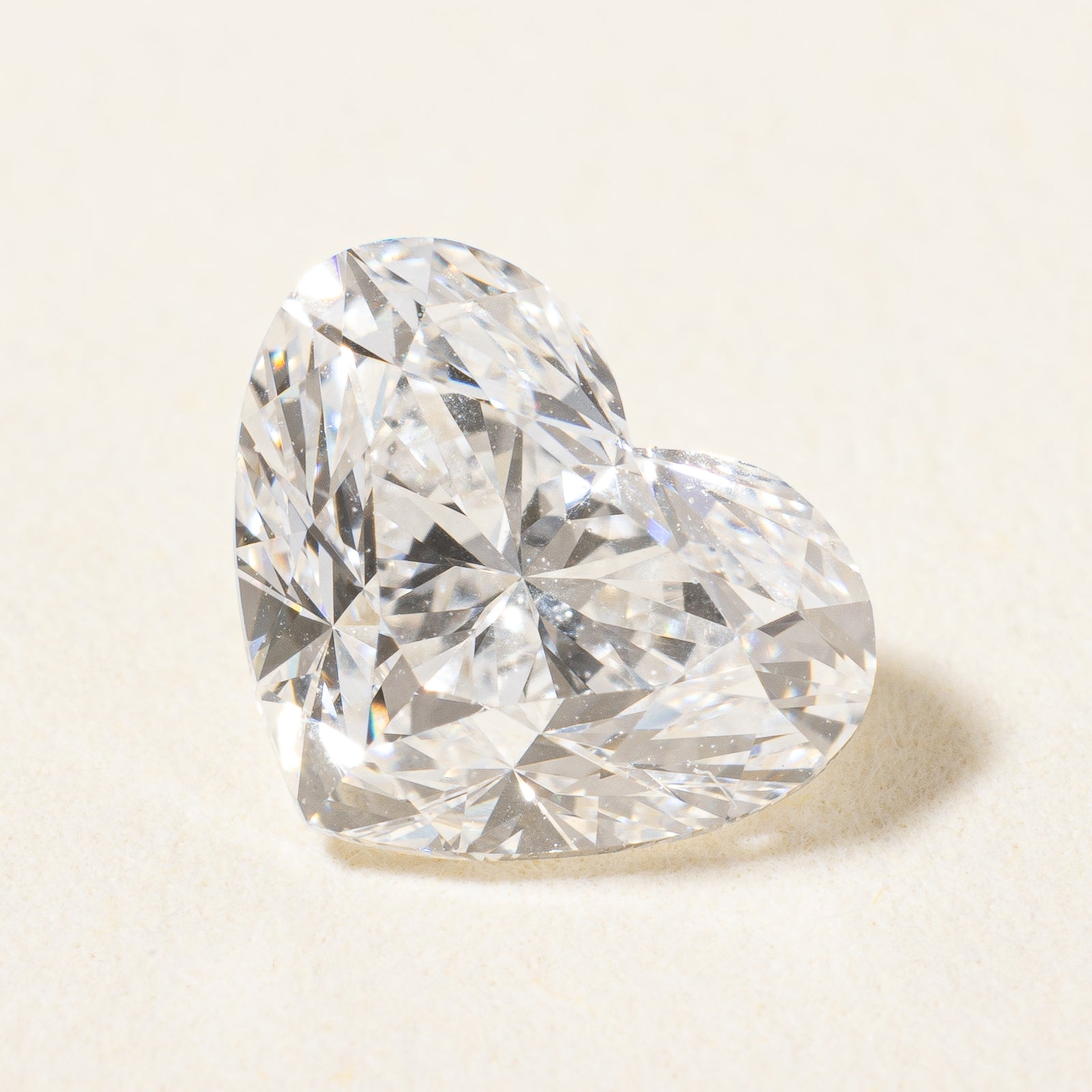 Diamant naturel en forme de cœur, certifié GIA | 1,20 ct VVS1 D taille Excellent |