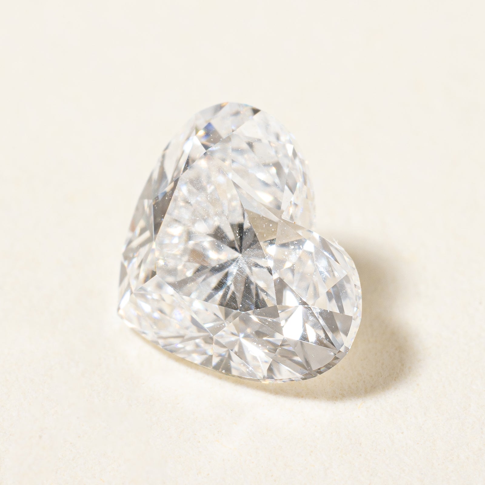 Diamant naturel en forme de cœur, certifié GIA | 1,20 ct VVS1 D taille Excellent |