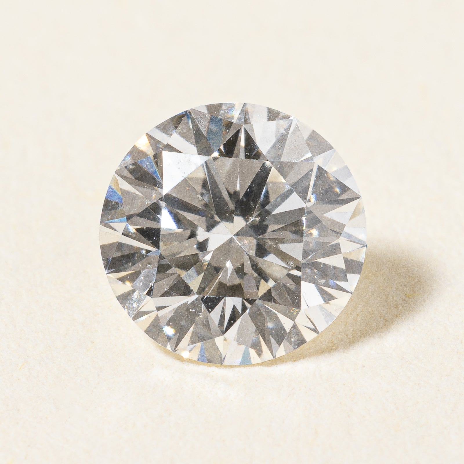 GIA-graded Round Brilliant Cut Natural Loose Diamond | GIA 0.60ct SI1 G |