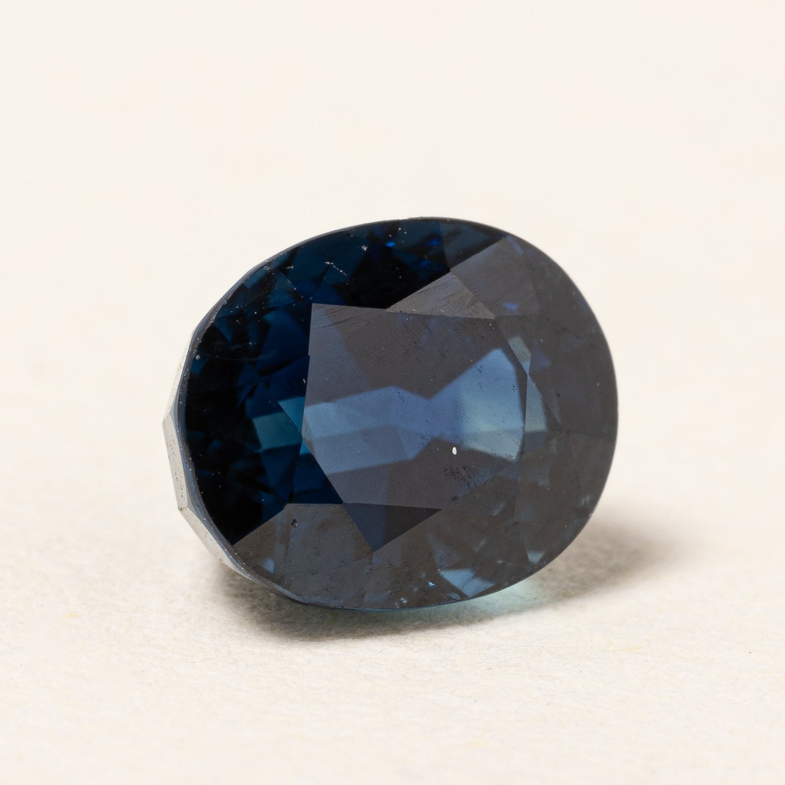 Oval Cut Loose Sapphire | 2.04ct |