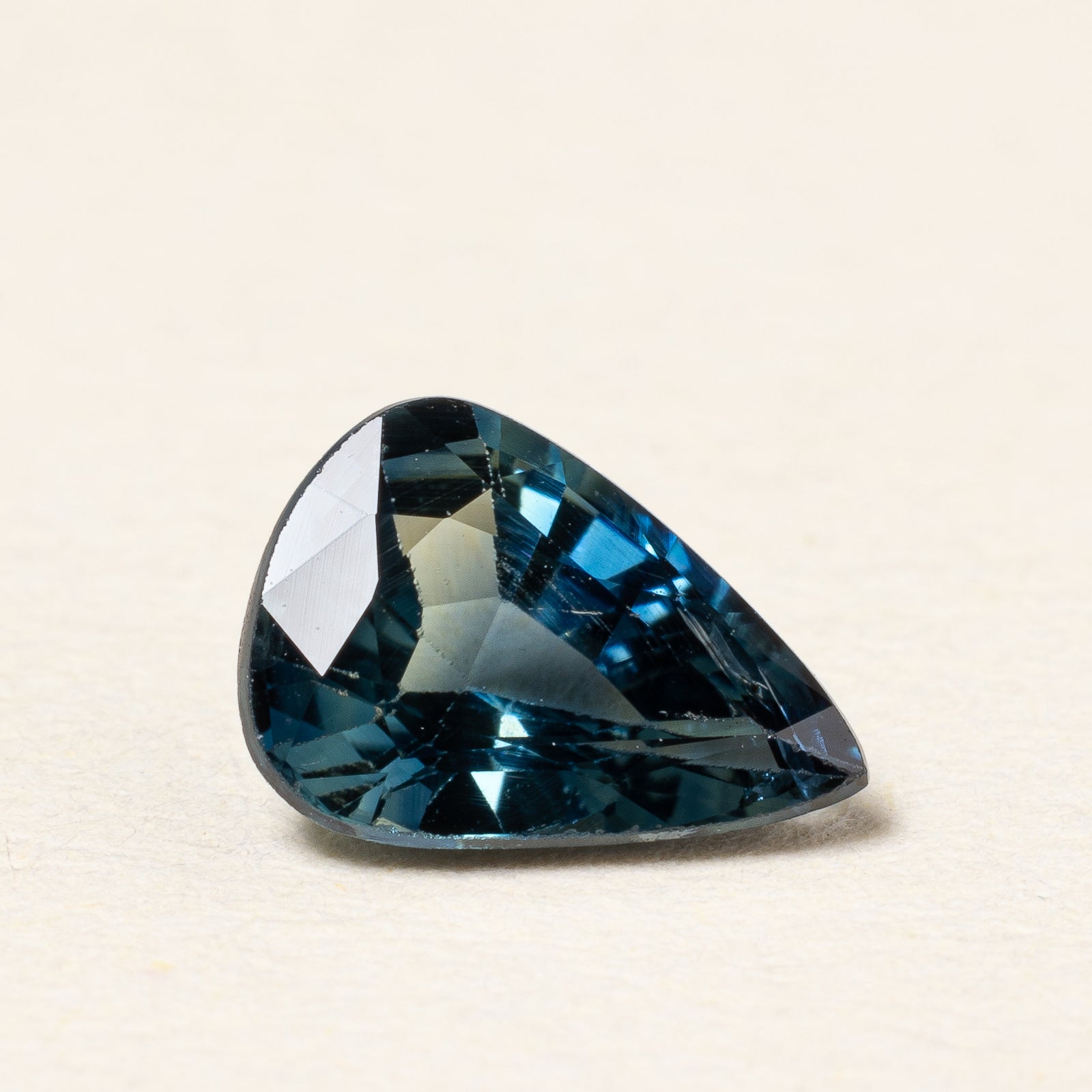 Pear Cut Loose Sapphire | 0.75ct |