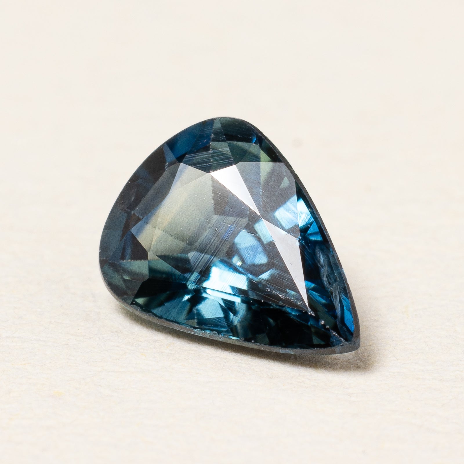 Pear Cut Loose Sapphire | 0.75ct |