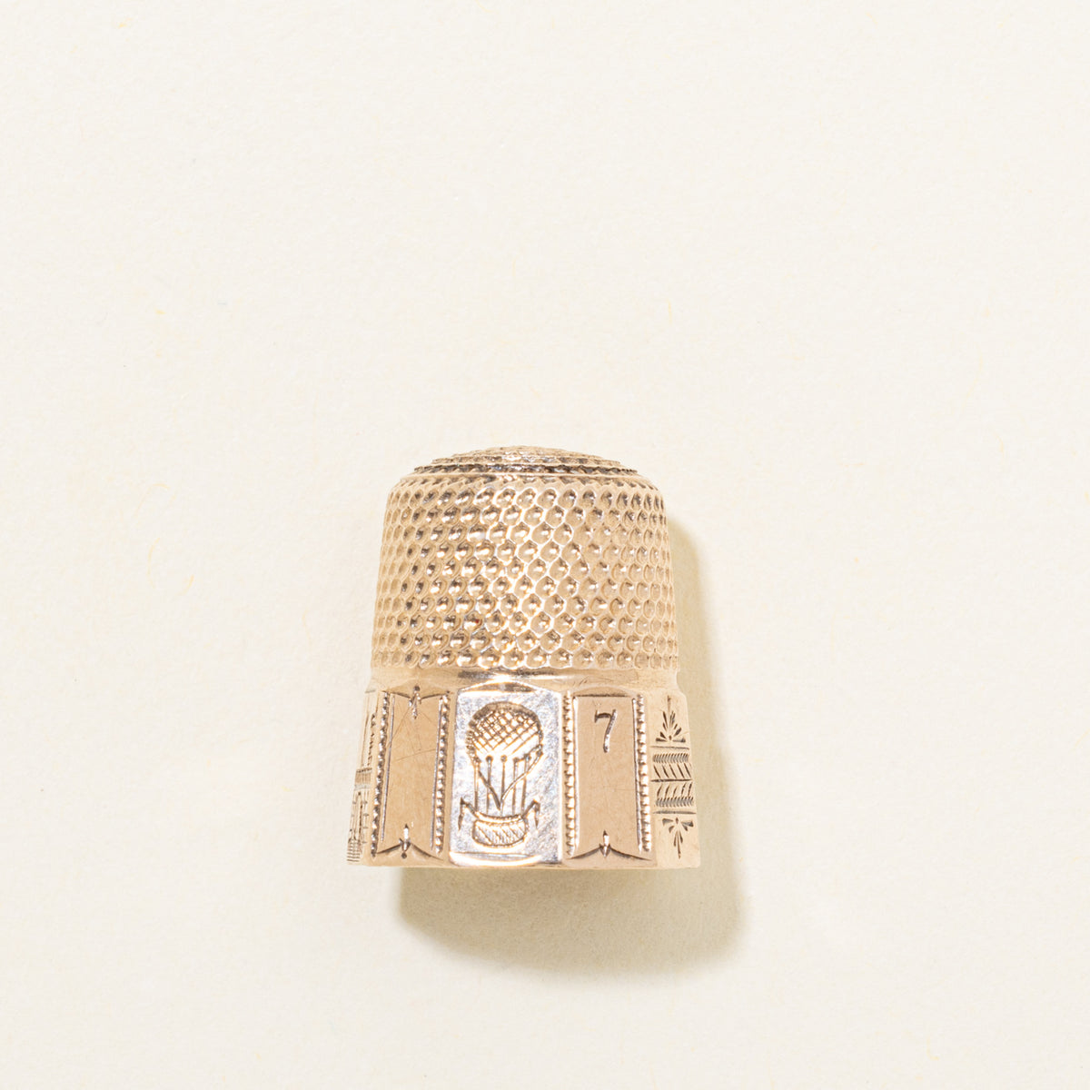 9k Yellow Gold Engraved Thimble