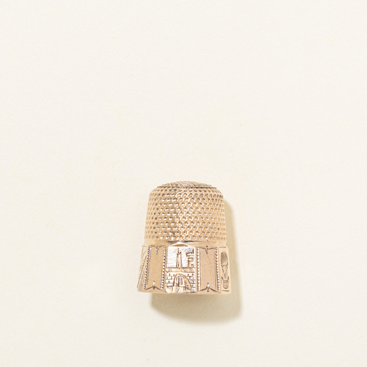 9k Yellow Gold Engraved Thimble
