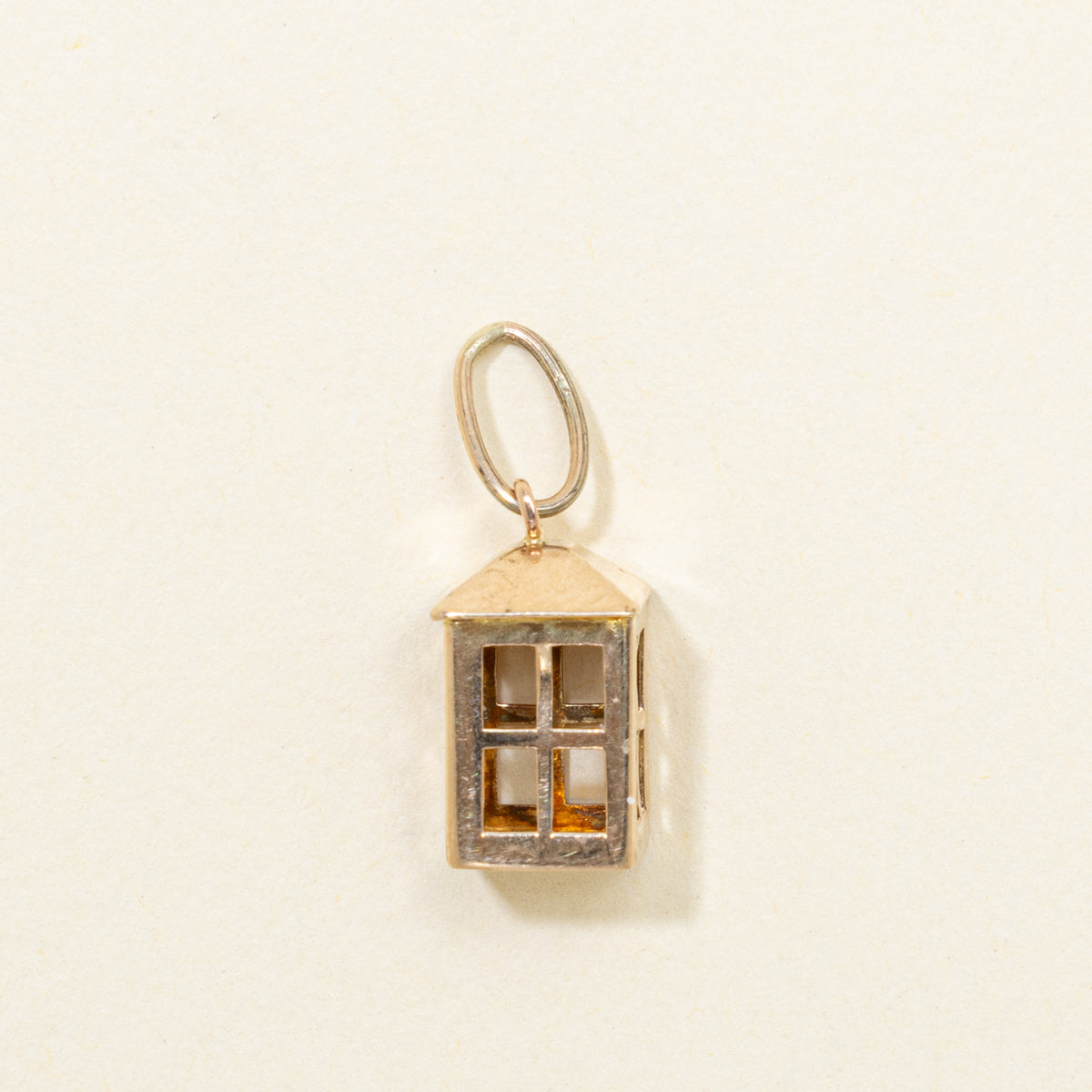1947 London 9k Lantern Charm