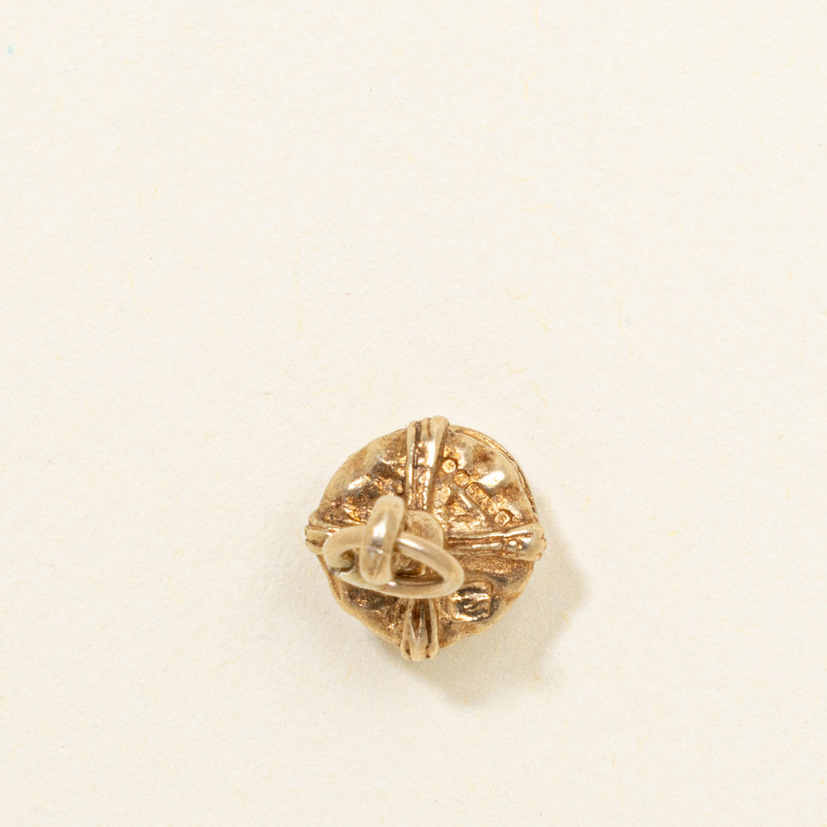 1973 London 9k Ornate Crown Charm