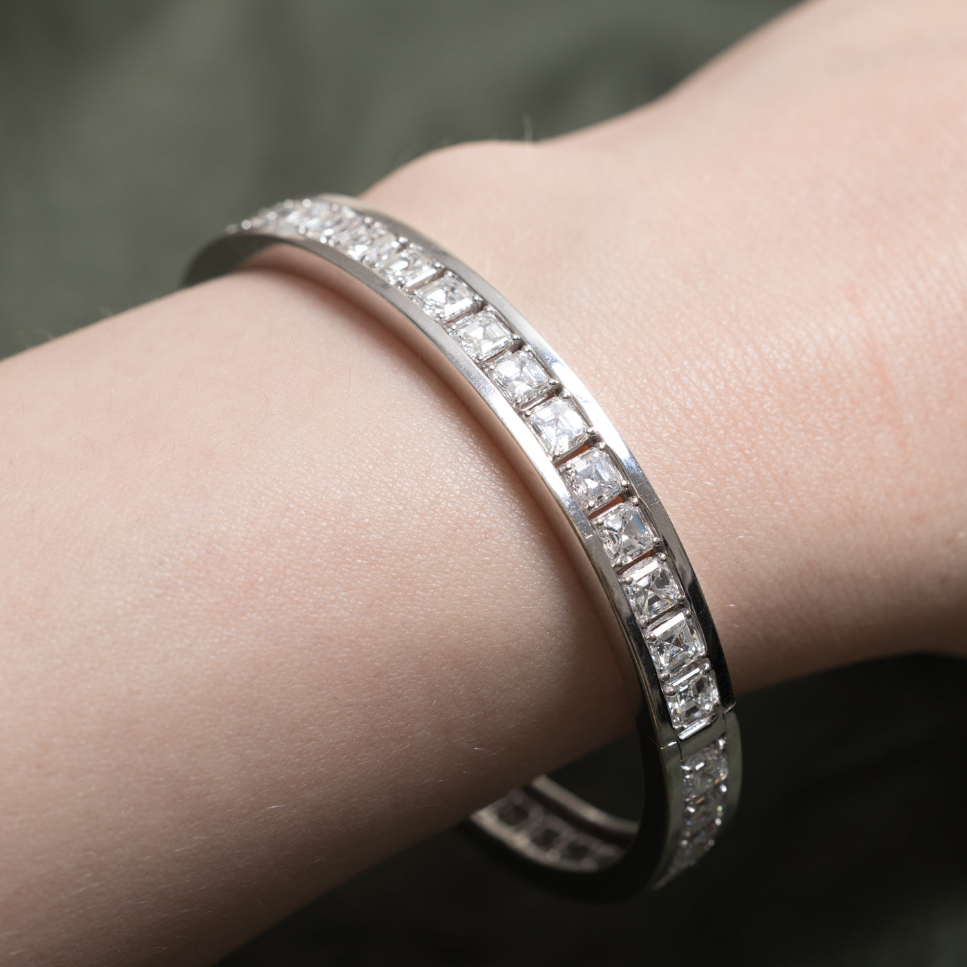 18k Asscher Cut Eternity Diamond Bangle Bracelet | 10ctw