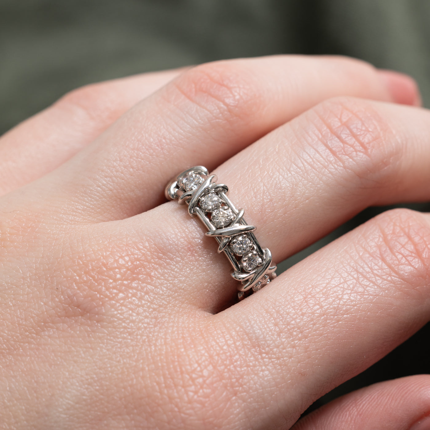 Bague en platine à seize pierres « Tiffany & Co » Jean Schlumberger | 1,14 ct | Taille 6,5