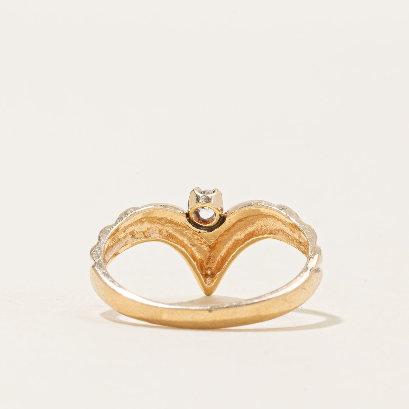 Diamond Grooved Chevron Ring | SZ 5