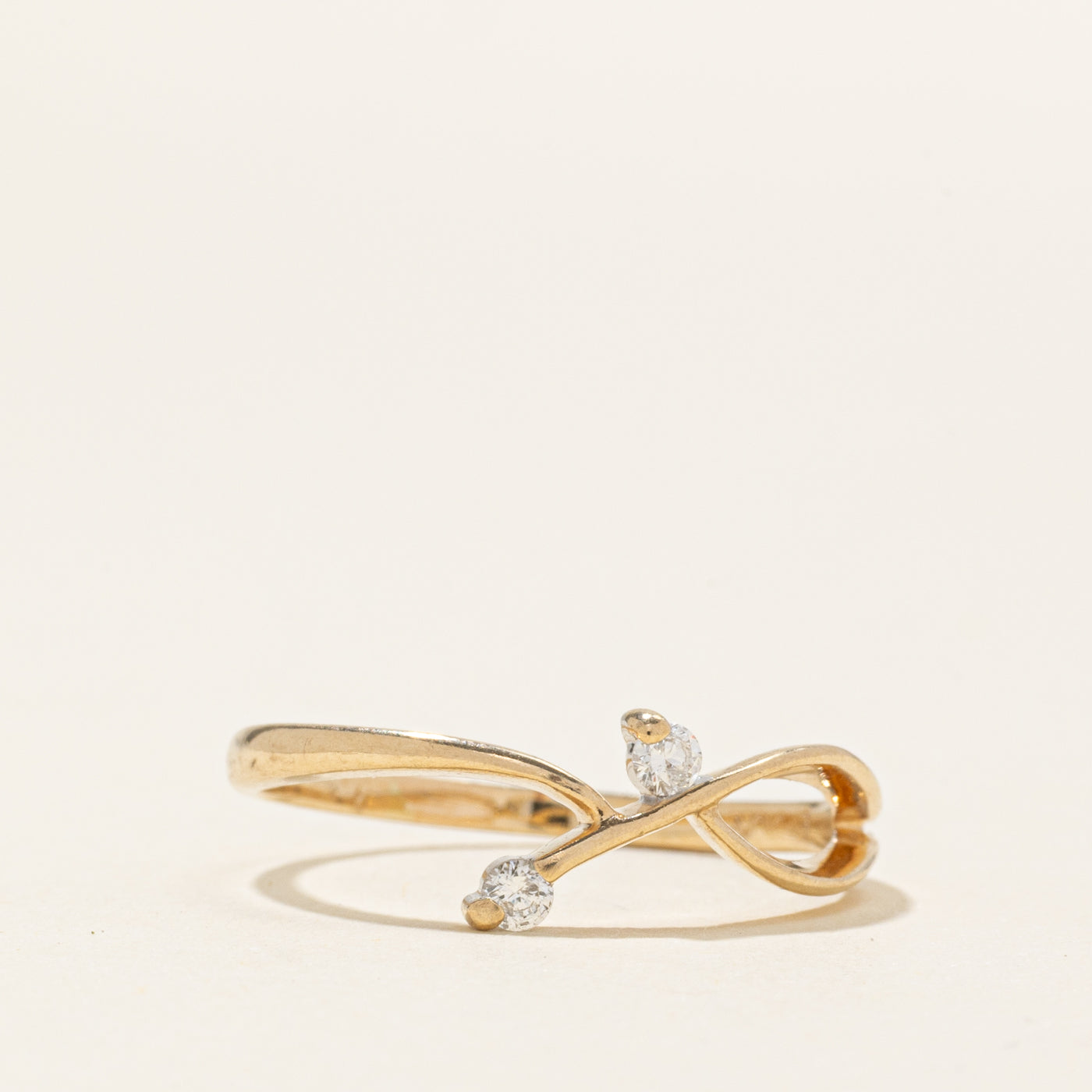 Diamond Cross Over Ring | SZ 8