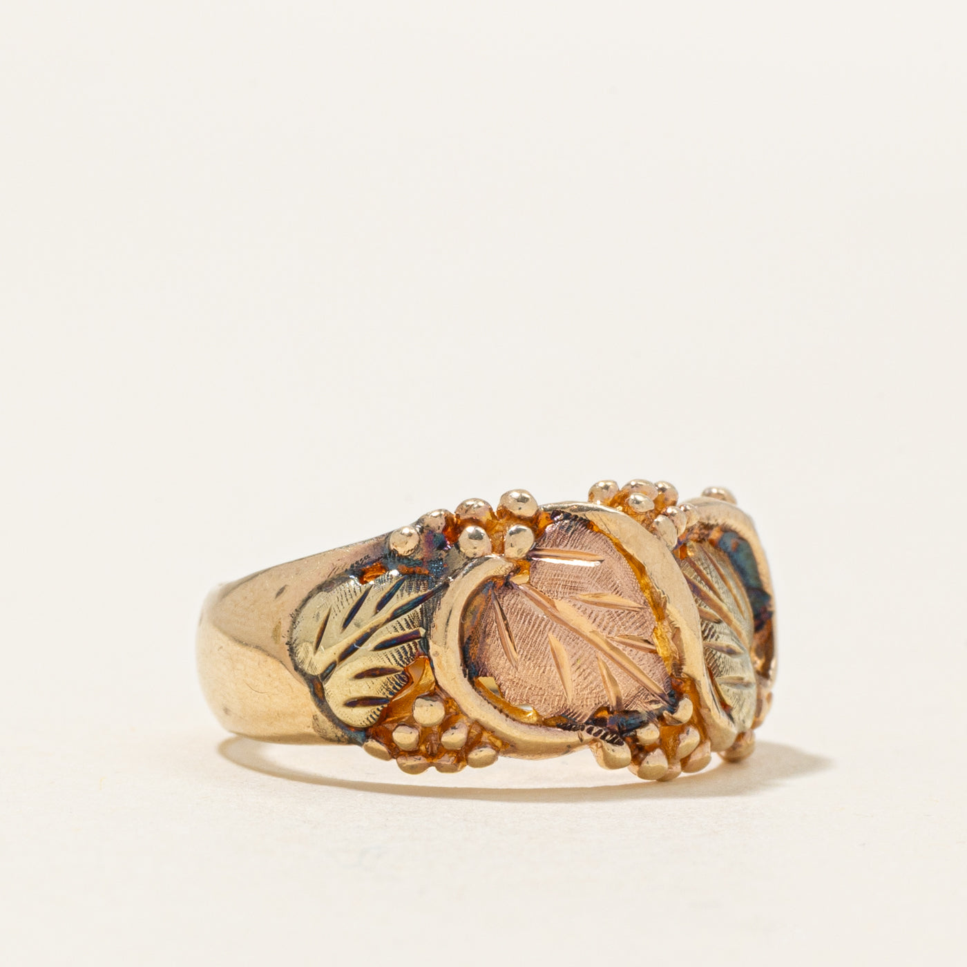 Bague gravée en feuille d'or jaune | Taille 6
