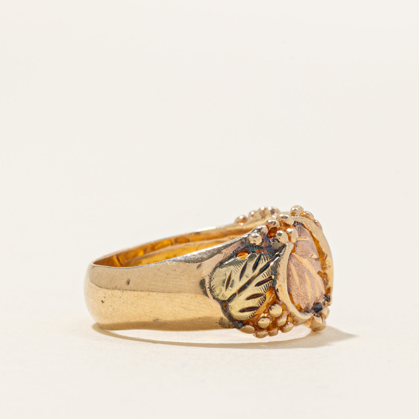 Bague gravée en feuille d'or jaune | Taille 6