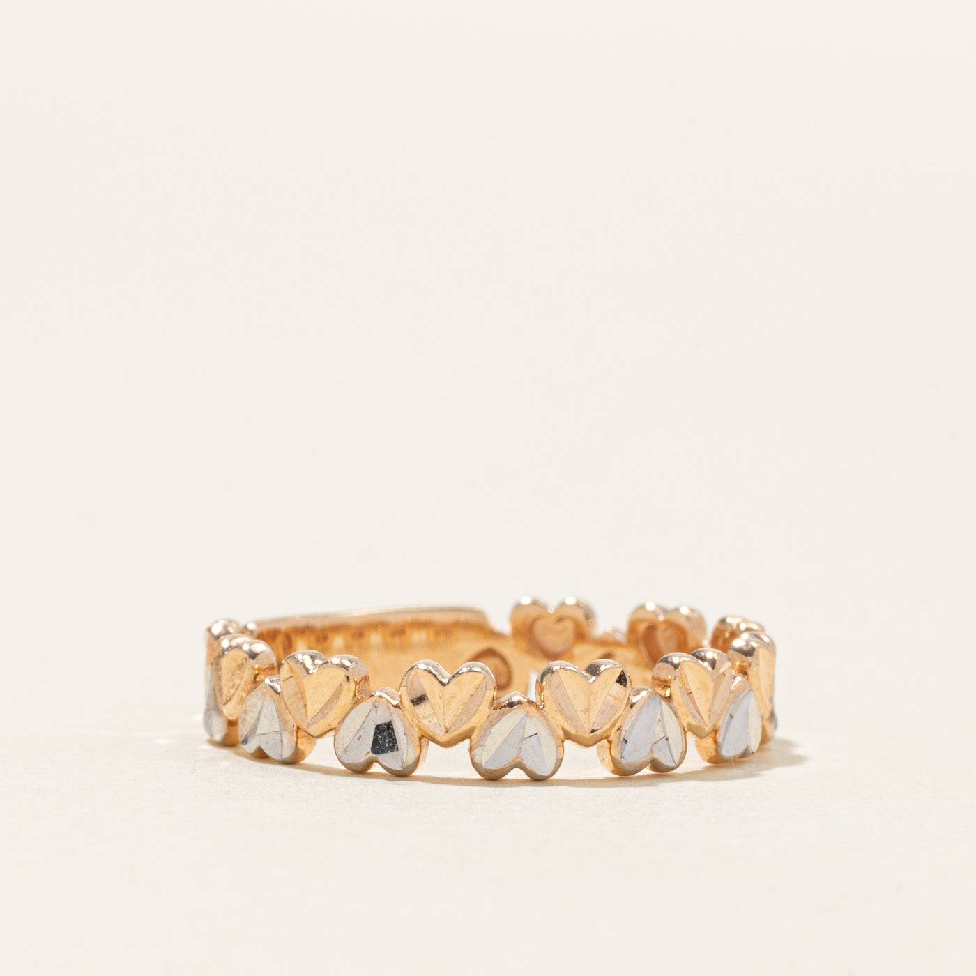 14k Two Tone Gold Hearts Band | SZ 7.25